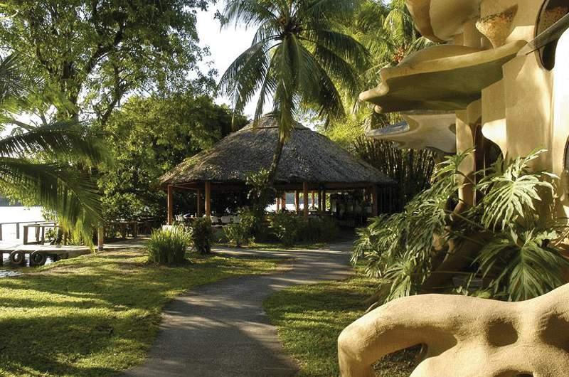 Laguna Lodge — photo 3