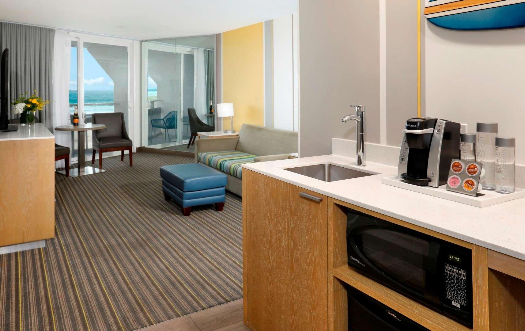 Blue Sea Beach Hotel — photo 4