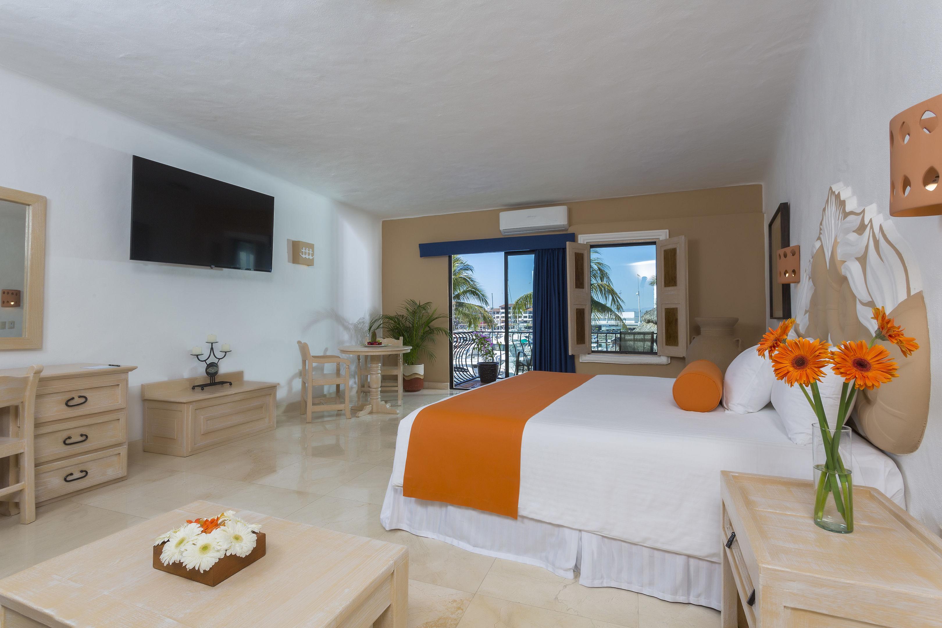 Flamingo Vallarta Hotel & Marina — photo 4