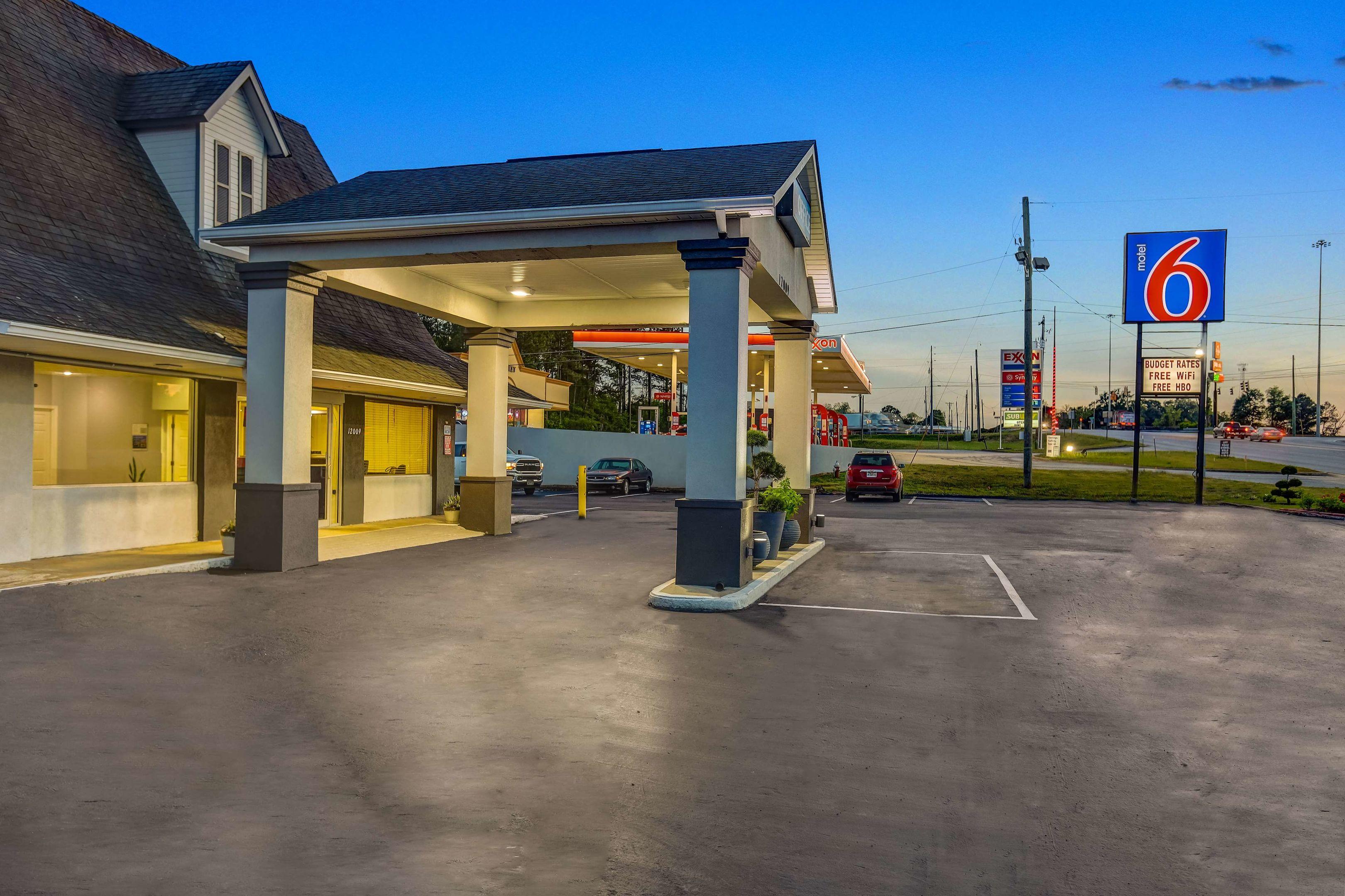 Motel 6 Byron, GA — photo 4