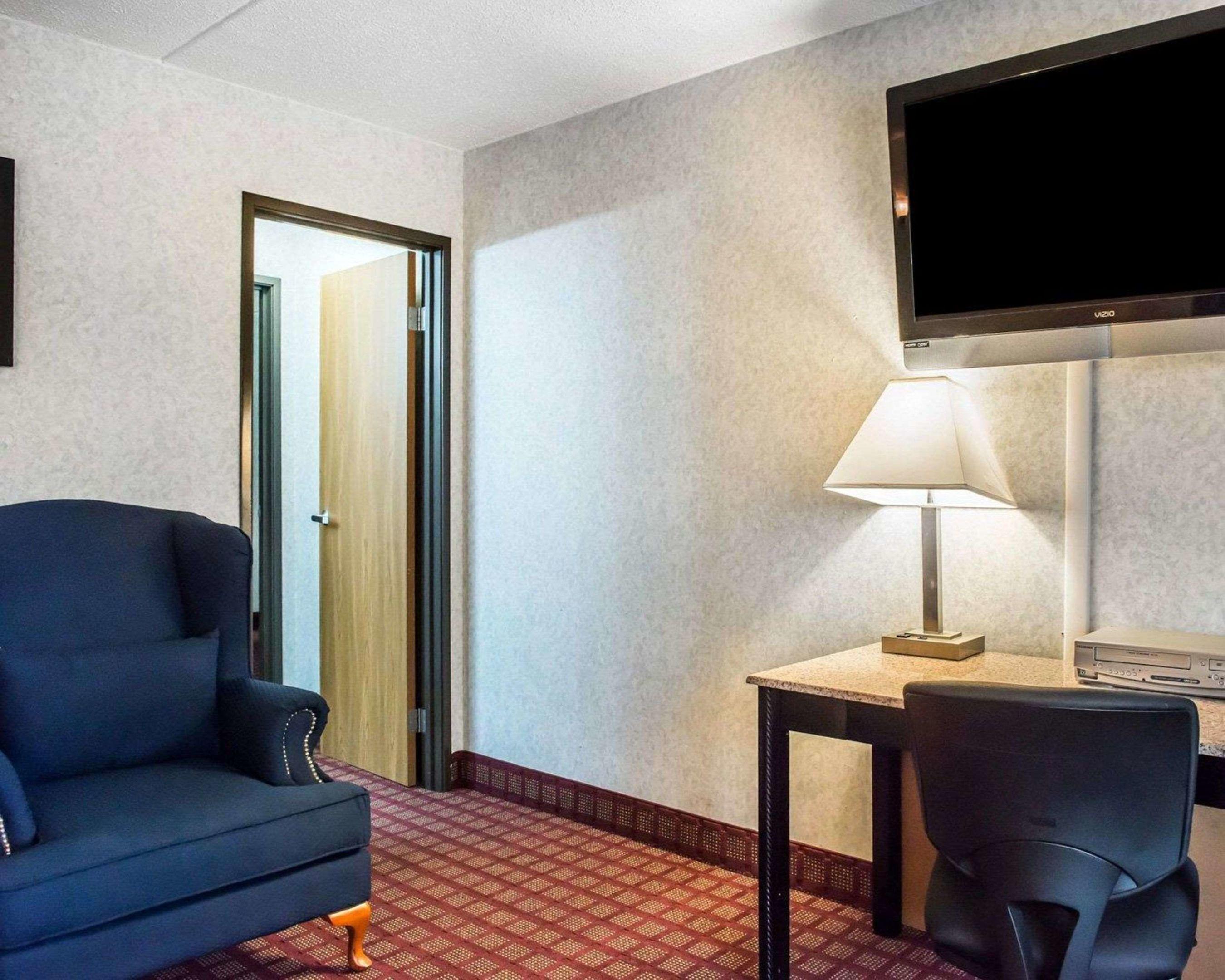Quality Inn & Suites North — photo 5