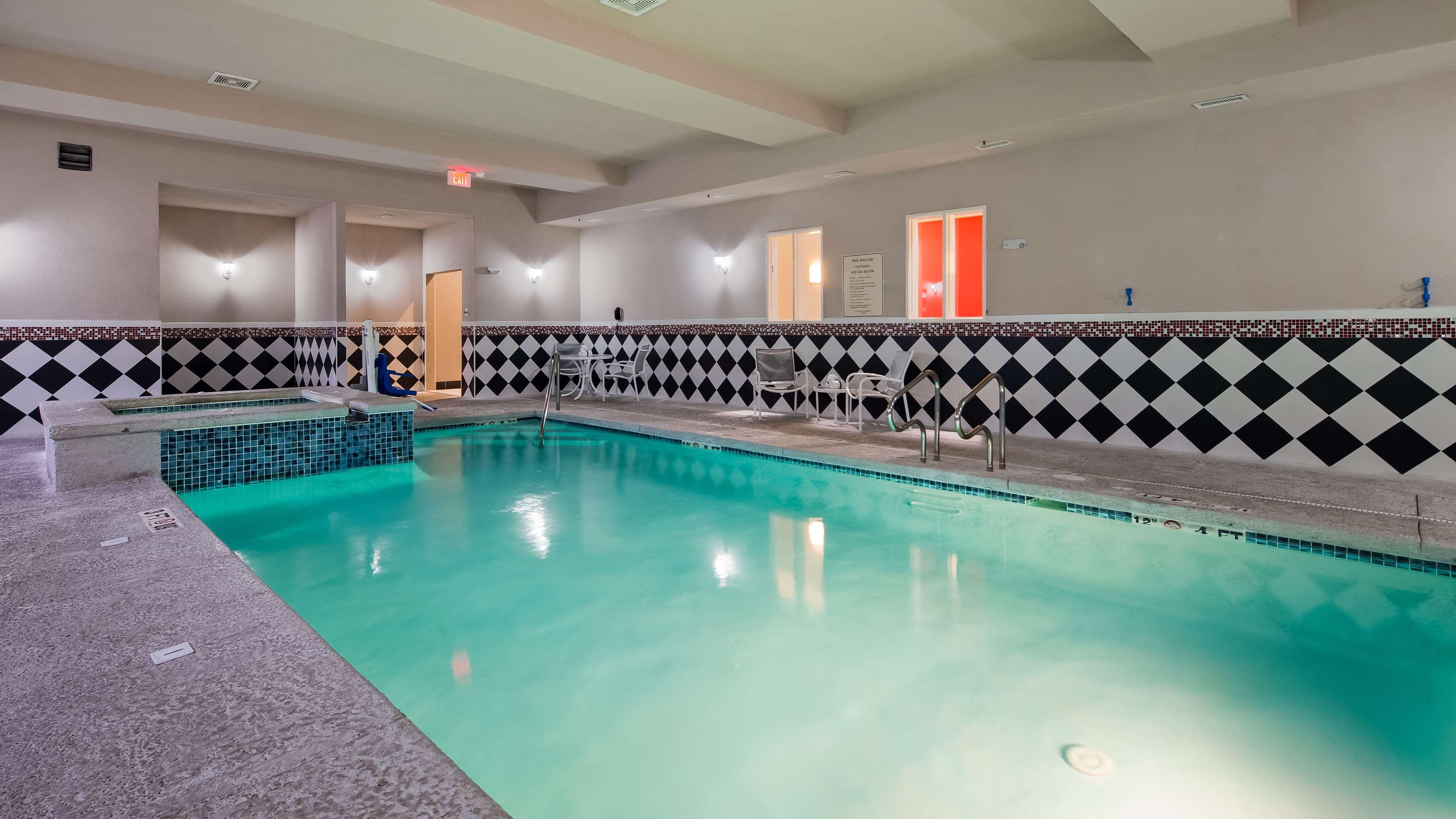 Best Western Plus Laredo Inn & Suites — photo 3