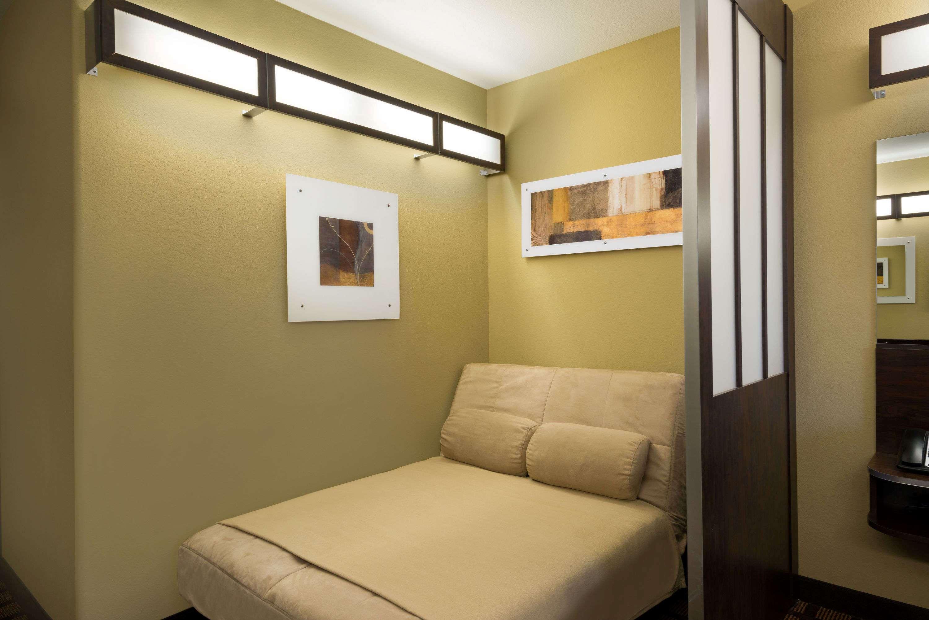 Microtel Inn & Suites Sea World / Lackland AFB — photo 5
