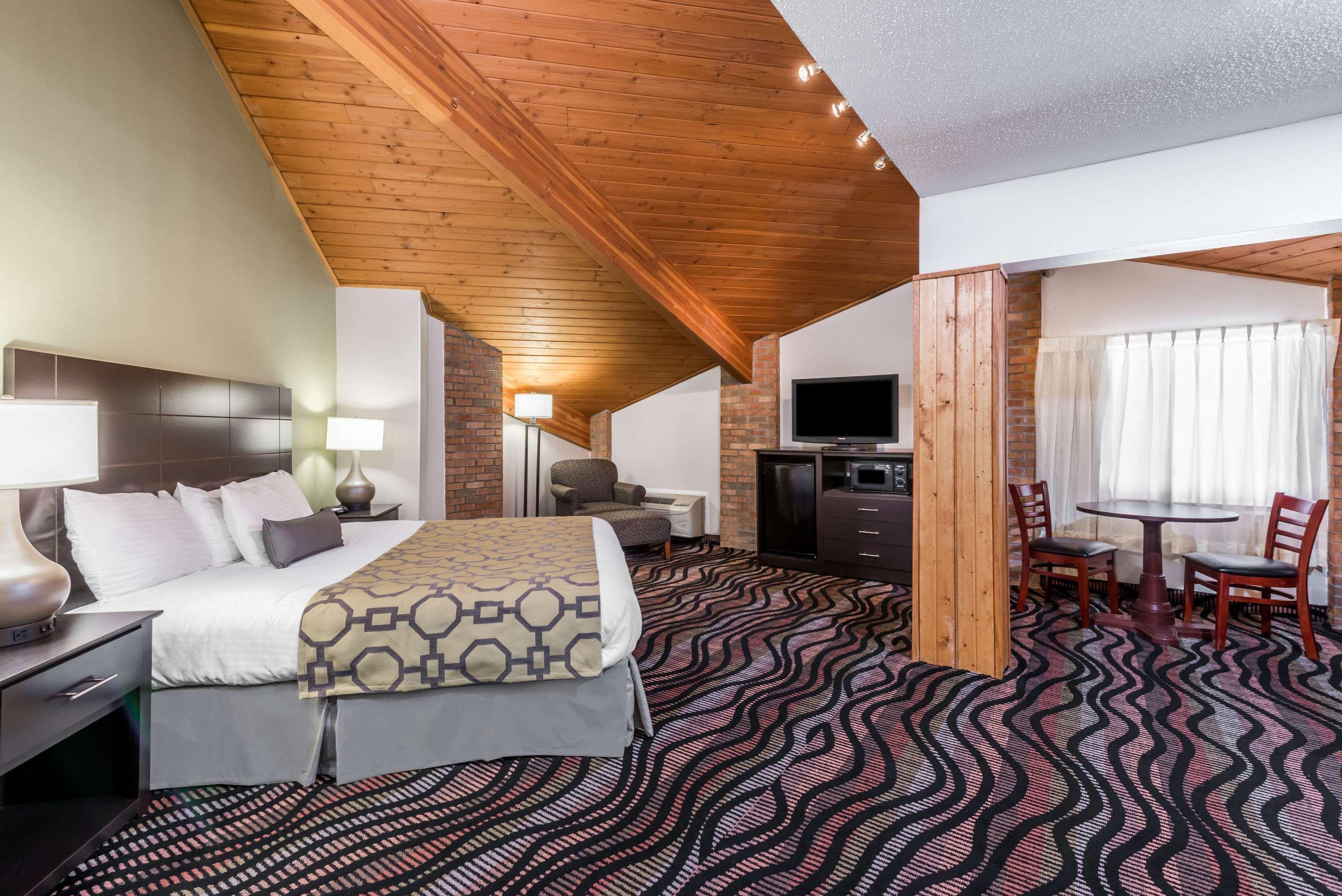 Baymont Inn & Suites Cambridge — photo 4