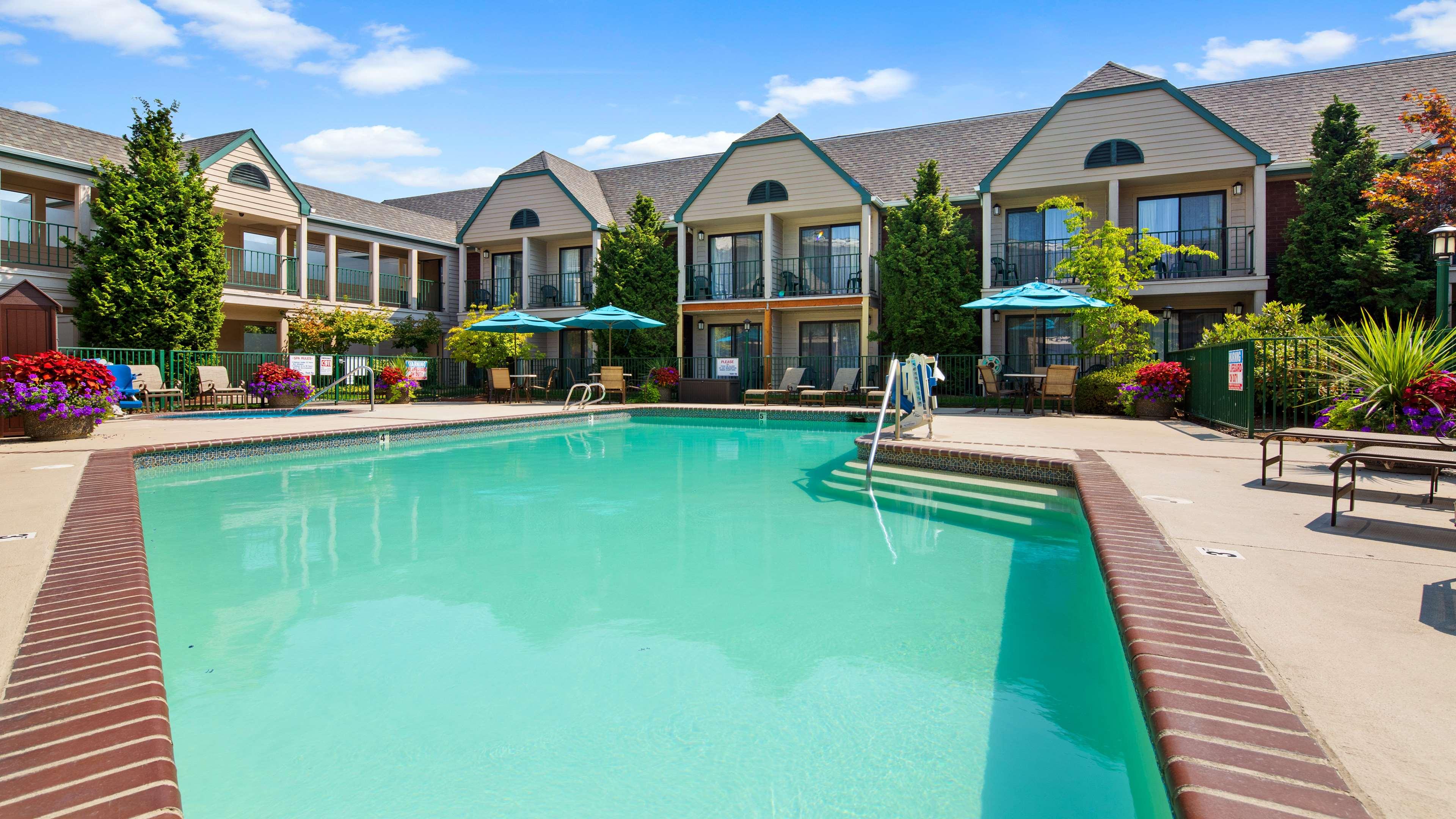 Best Western Pony Soldier Inn - Airport — photo 4