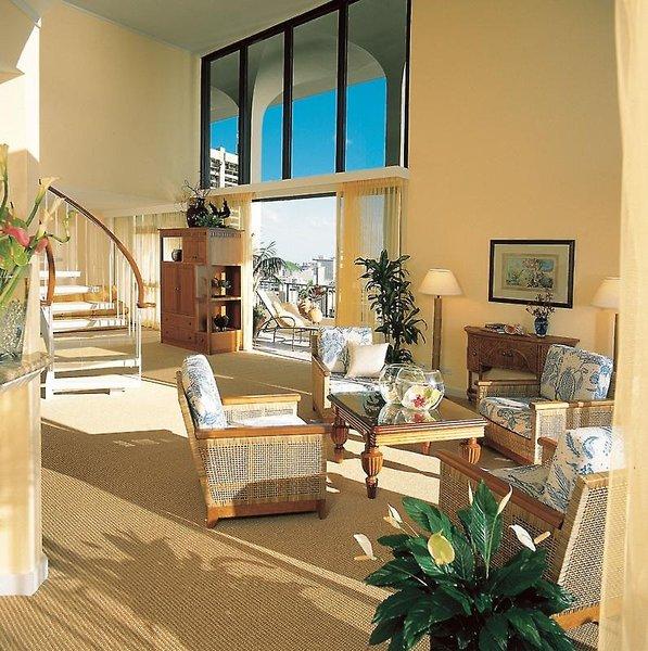 Hilton Grand Vacations Suites at Hilton Hawaiian Village — photo 5