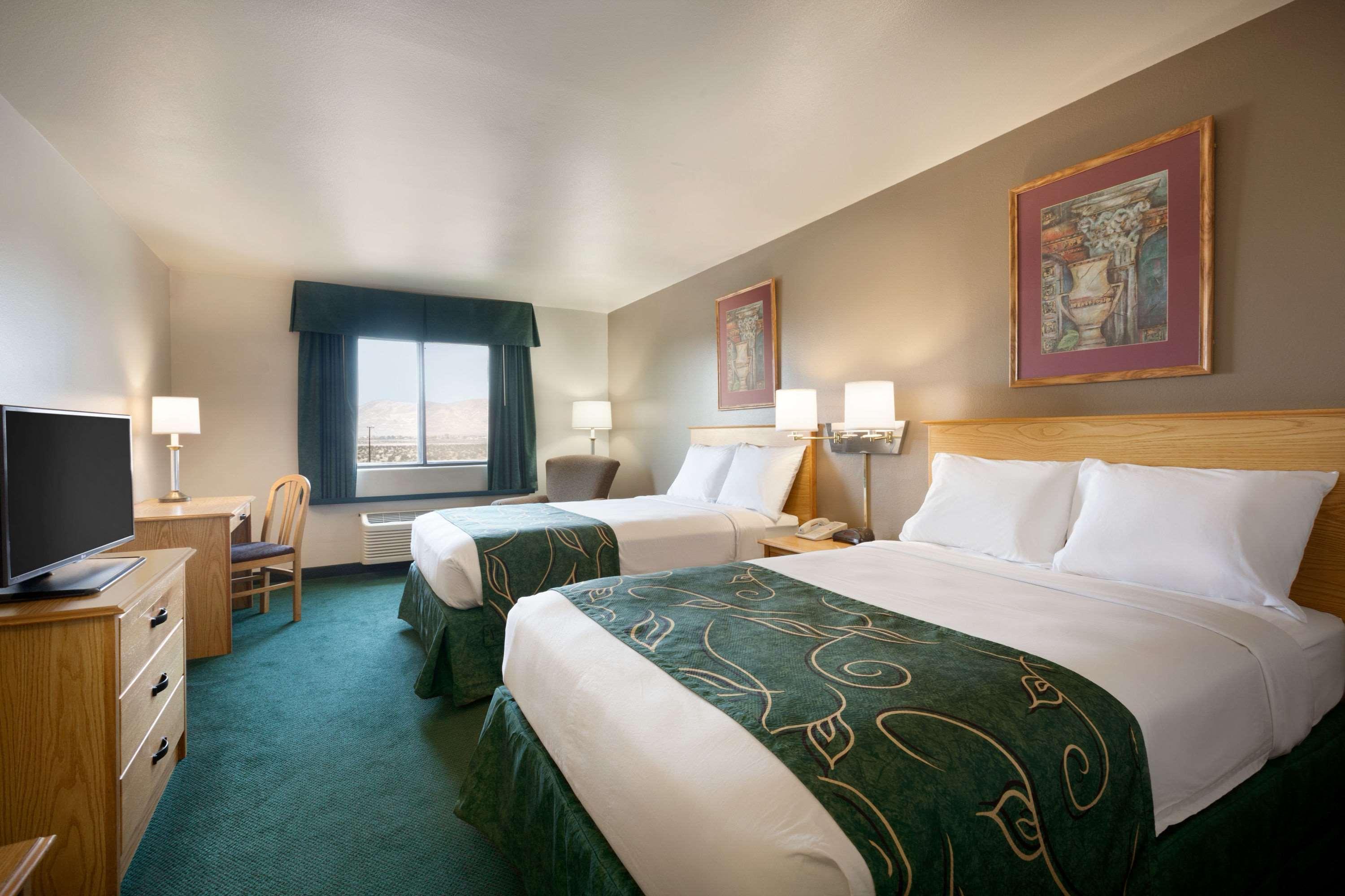 Travelodge by Wyndham Yermo — photo 4