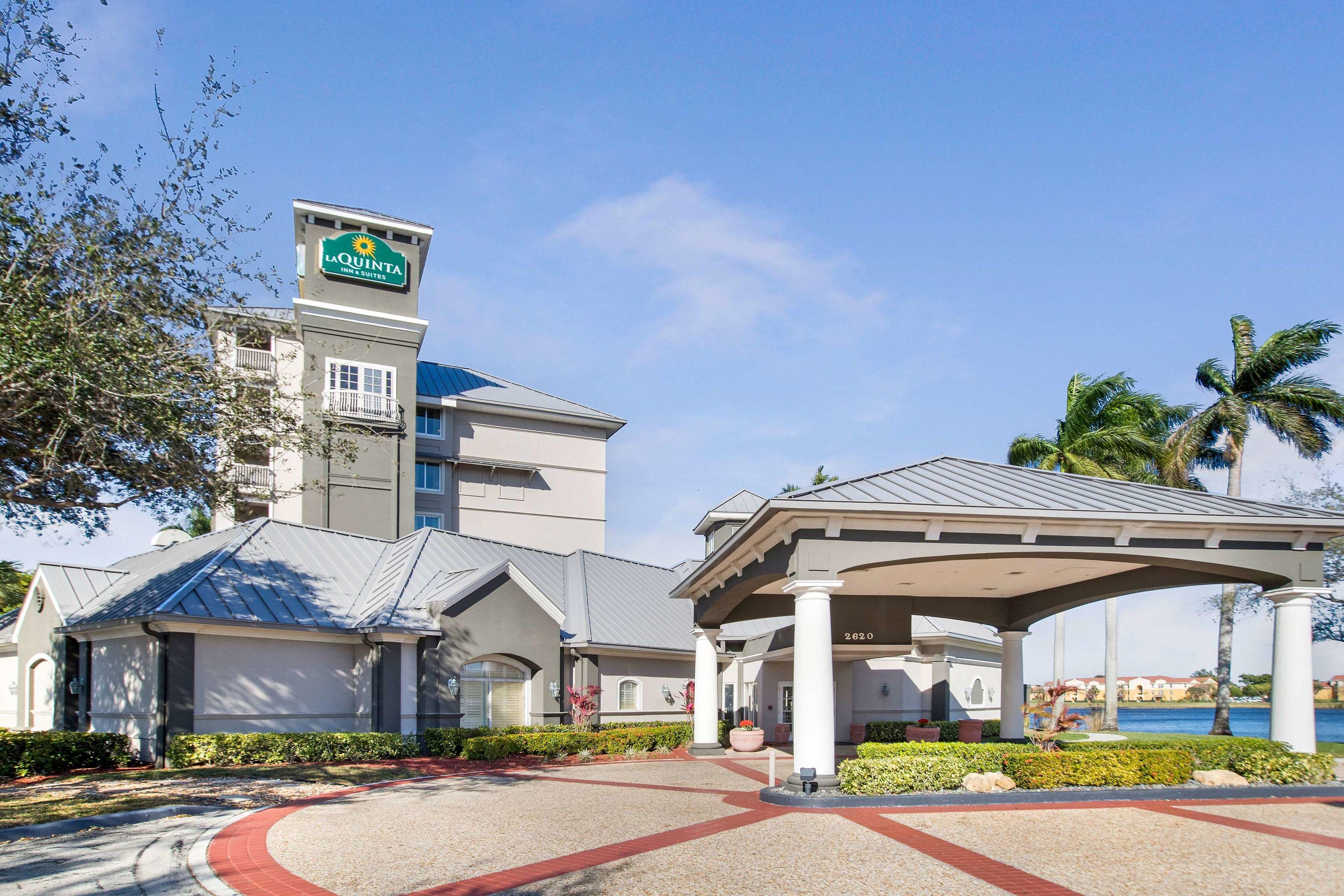 La Quinta Inn & Suites Ft. Lauderdale Airport — photo 4