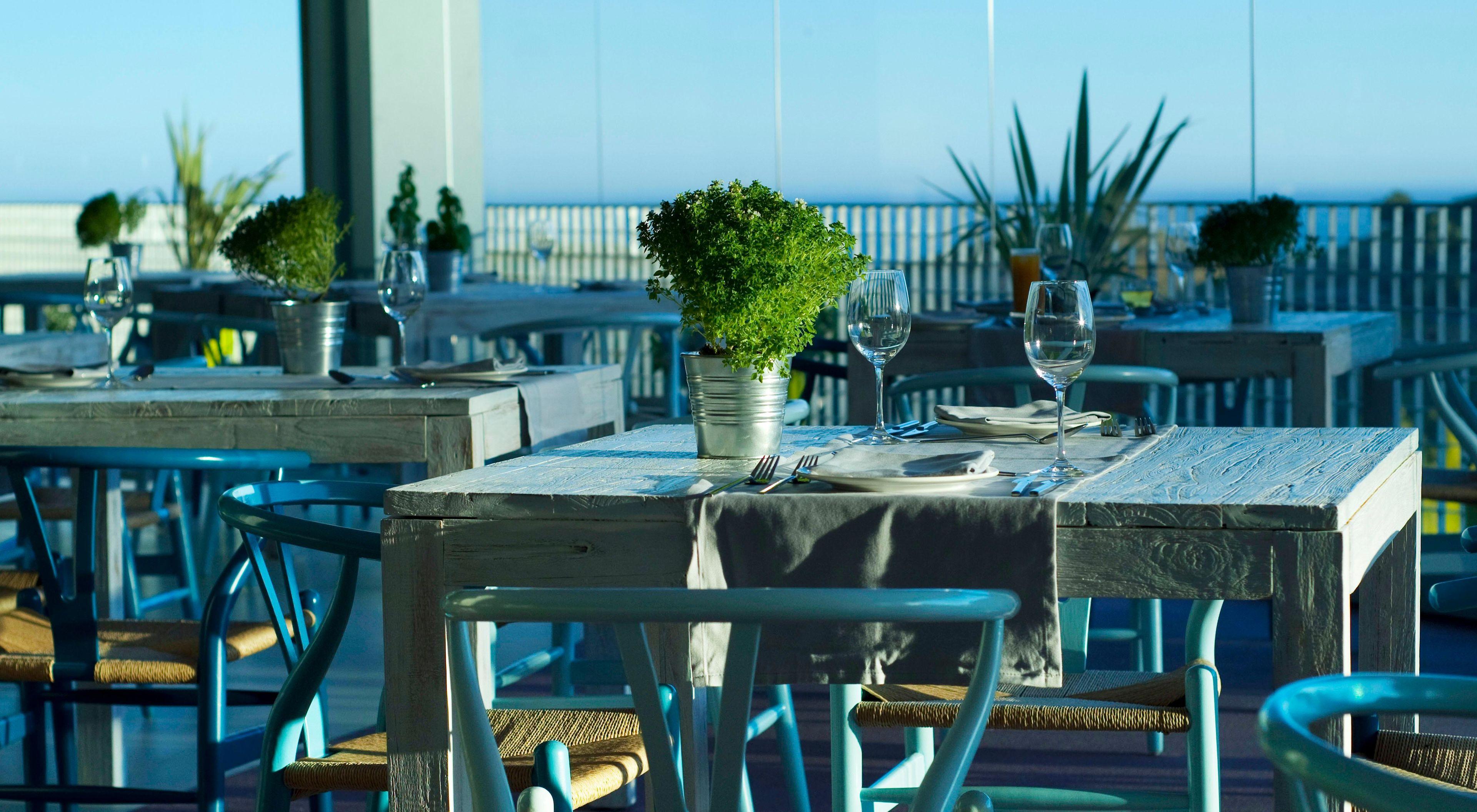 Higueron Hotel Malaga, Curio Collection by Hilton — photo 3