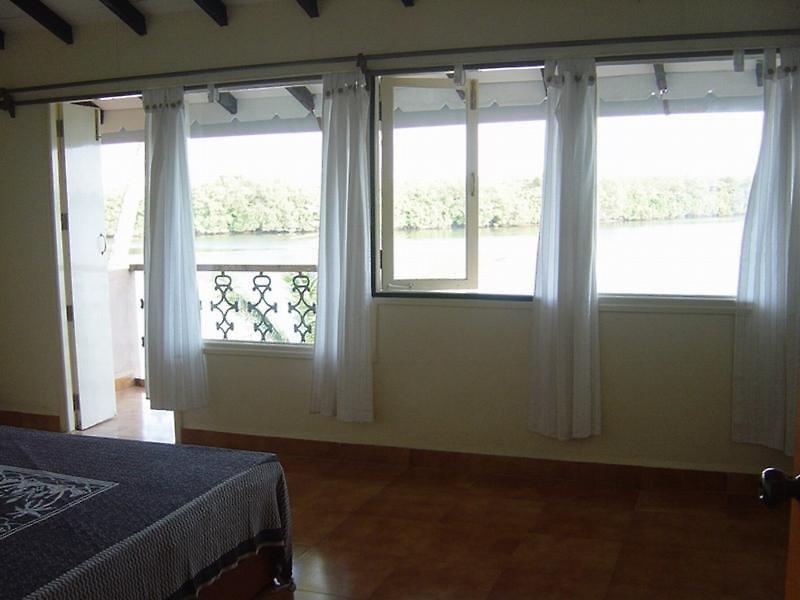 Britona Riverside Retreat — photo 5