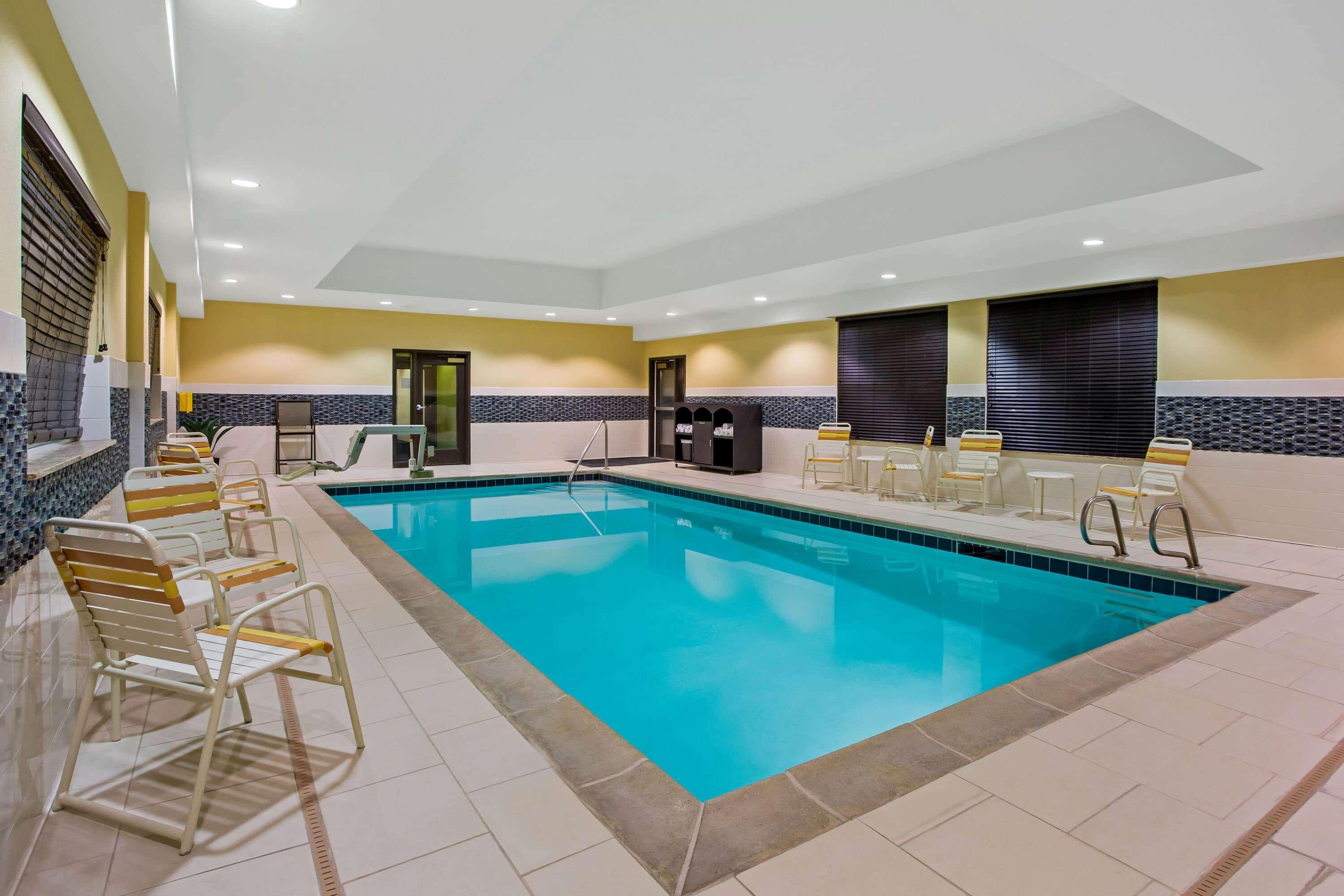 La Quinta Inn & Suites by Wyndham Pecos — photo 5