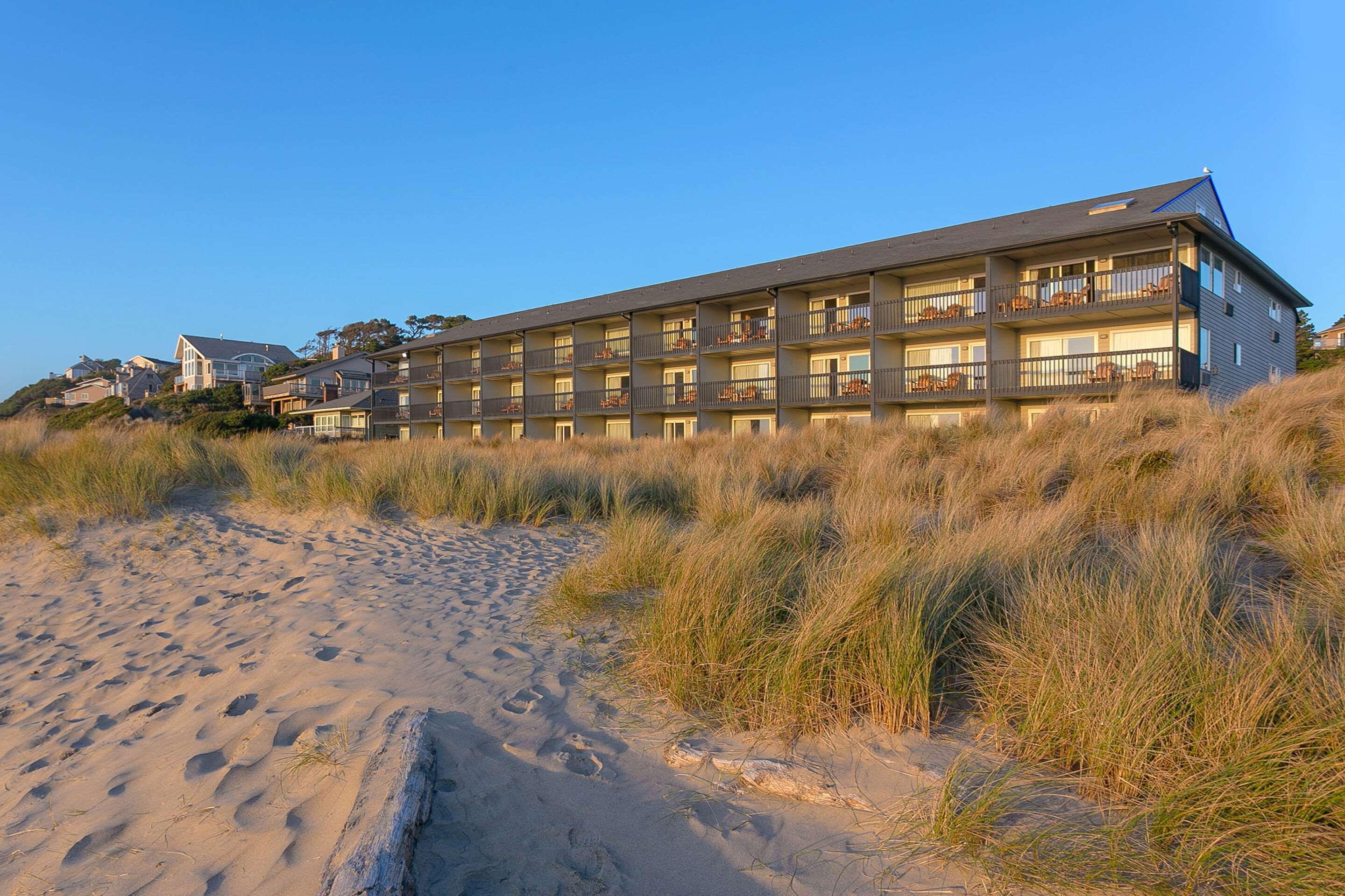 Best Western Plus Lincoln Sands Oceanfront Suites