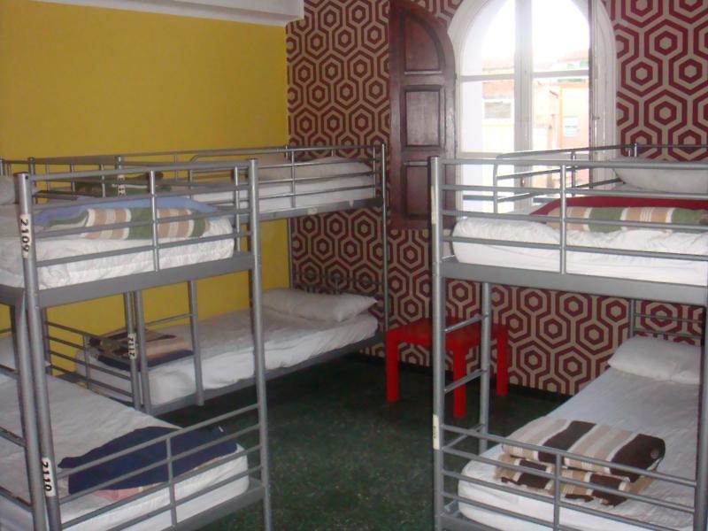 Home Backpackers Hostel — photo 4
