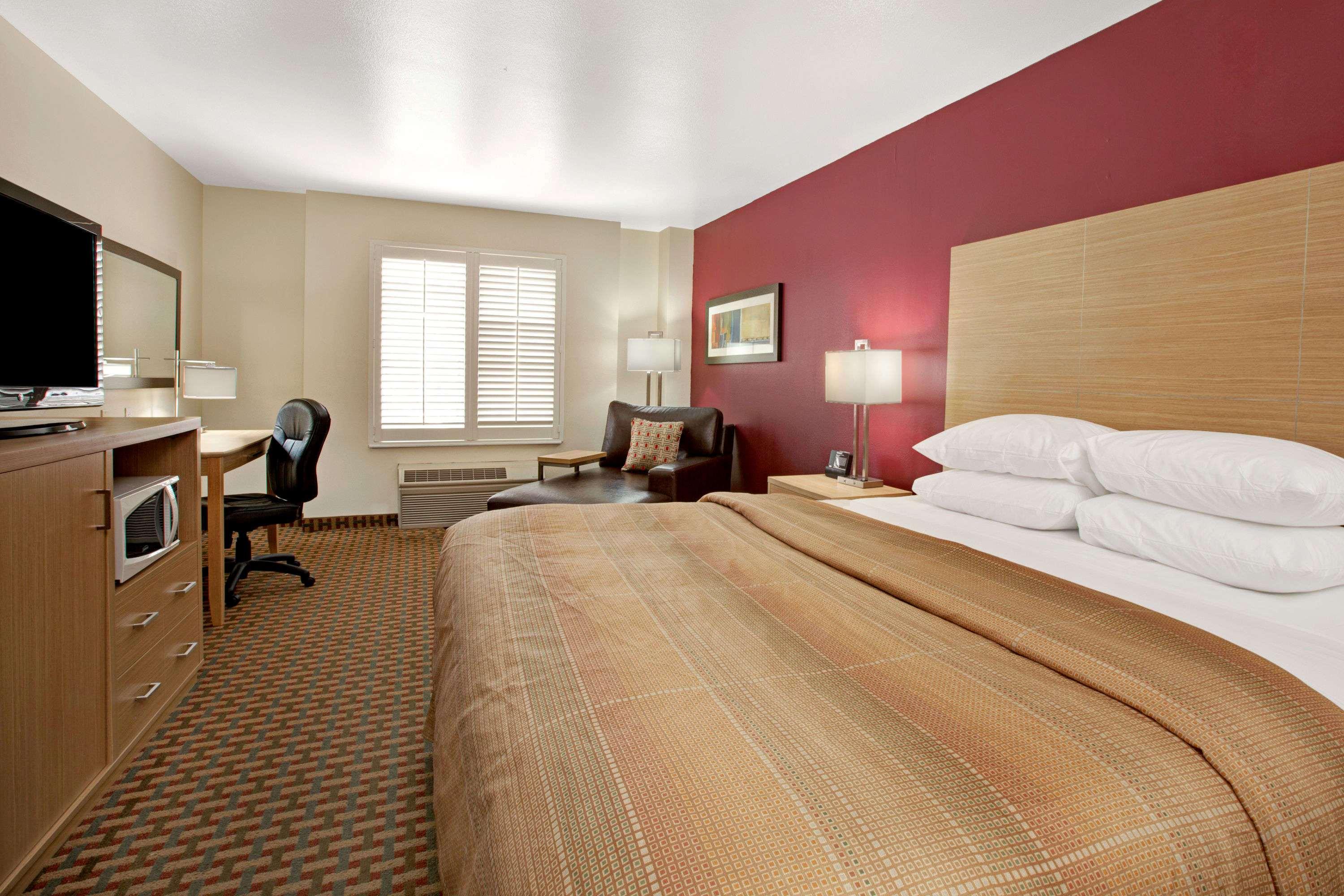 Ramada Limited San Francisco Airport North — photo 4