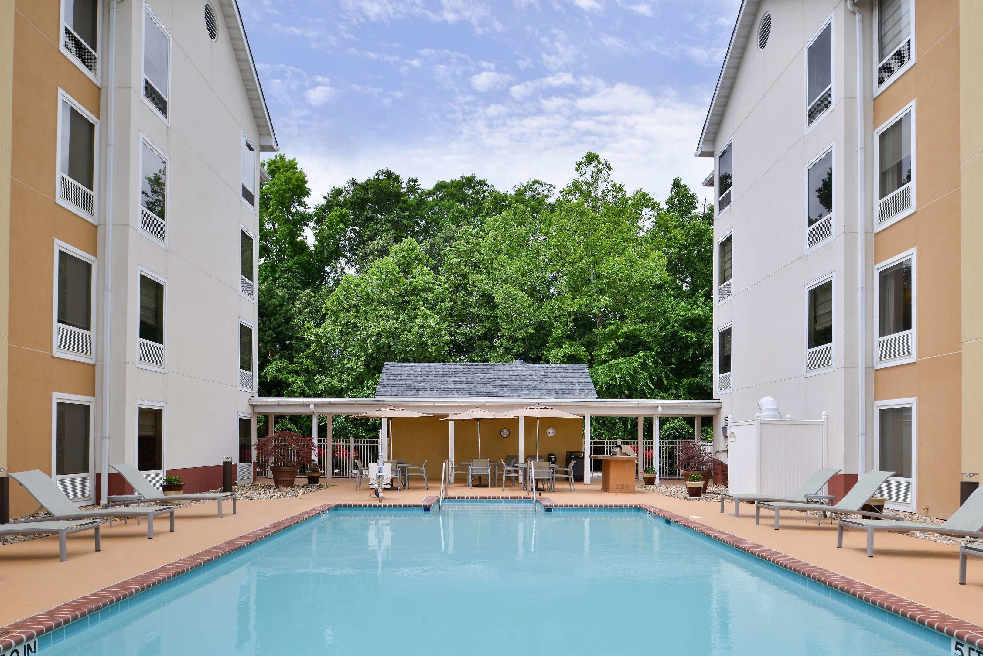 Hampton Inn & Suites Newport News Arpt Oyster Pt — photo 4
