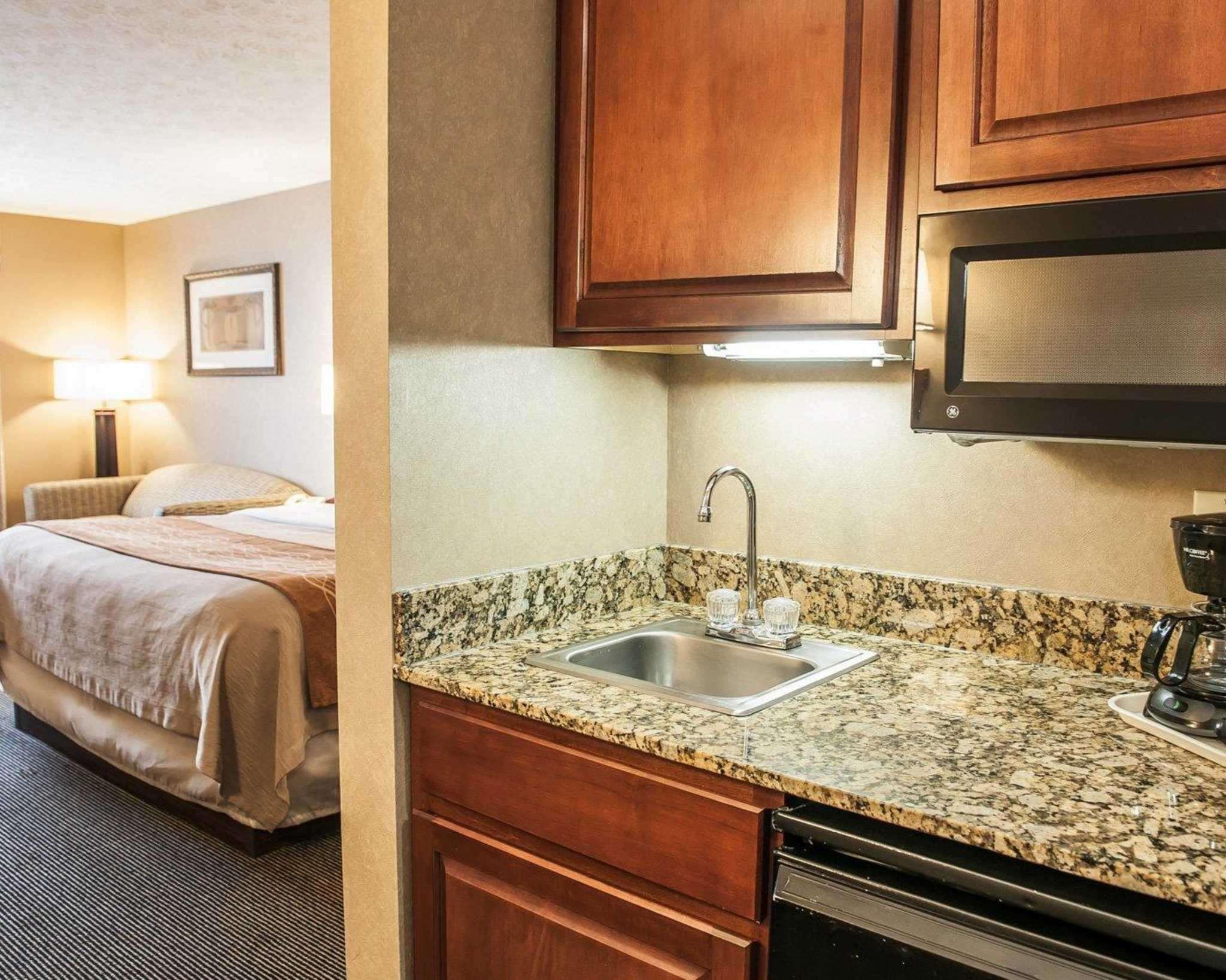 Comfort Inn near Edinburgh Outlet Mall — photo 5