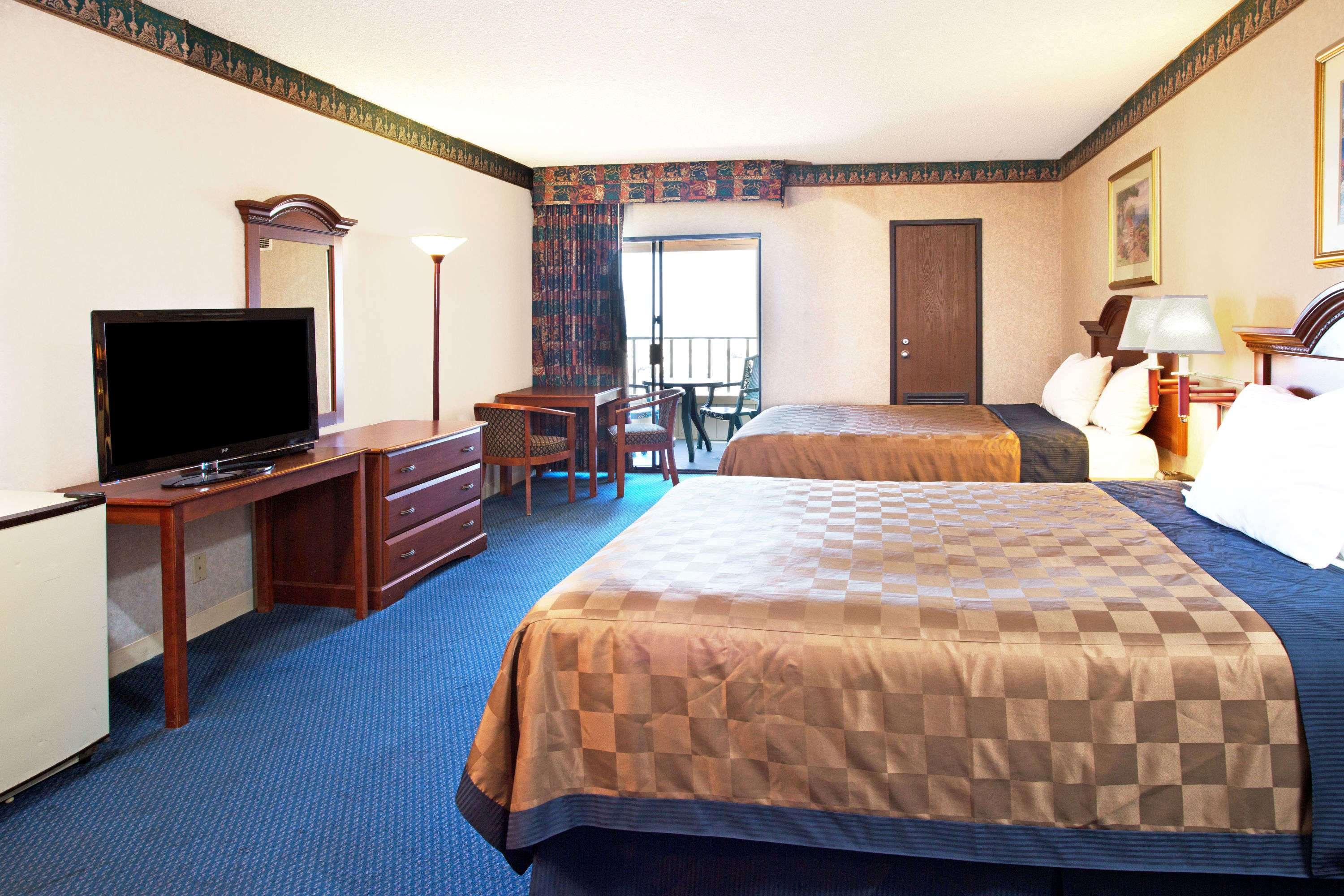 Travelodge Ocean Front — photo 4