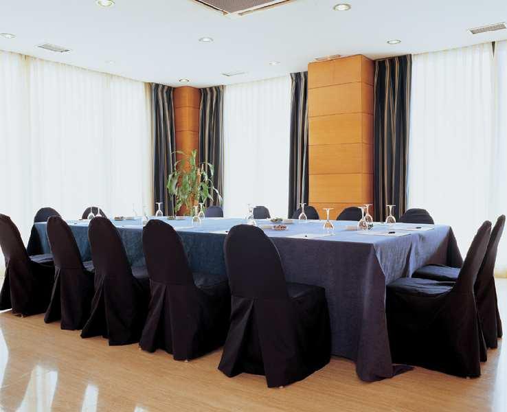 NH Suites Prisma — photo 4