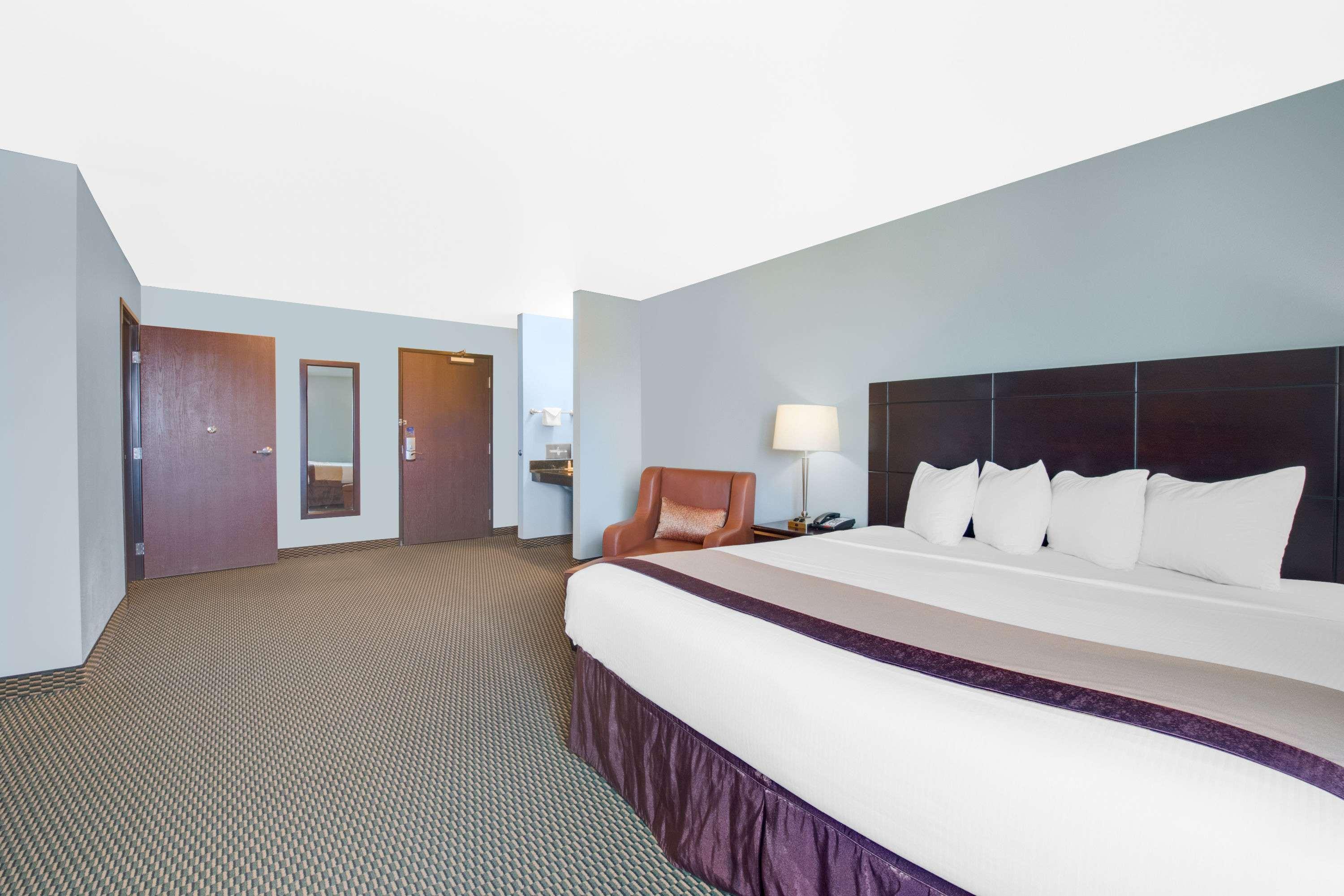 Baymont by Wyndham Rapid City — photo 4