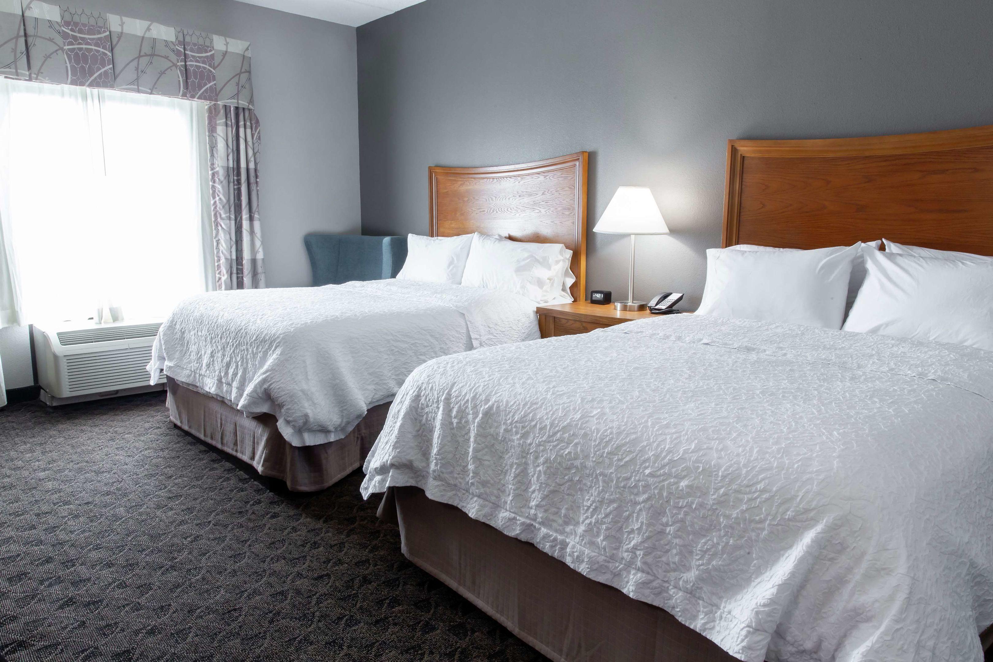 Hampton Inn & Suites Chesapeake-Square Mall — photo 5