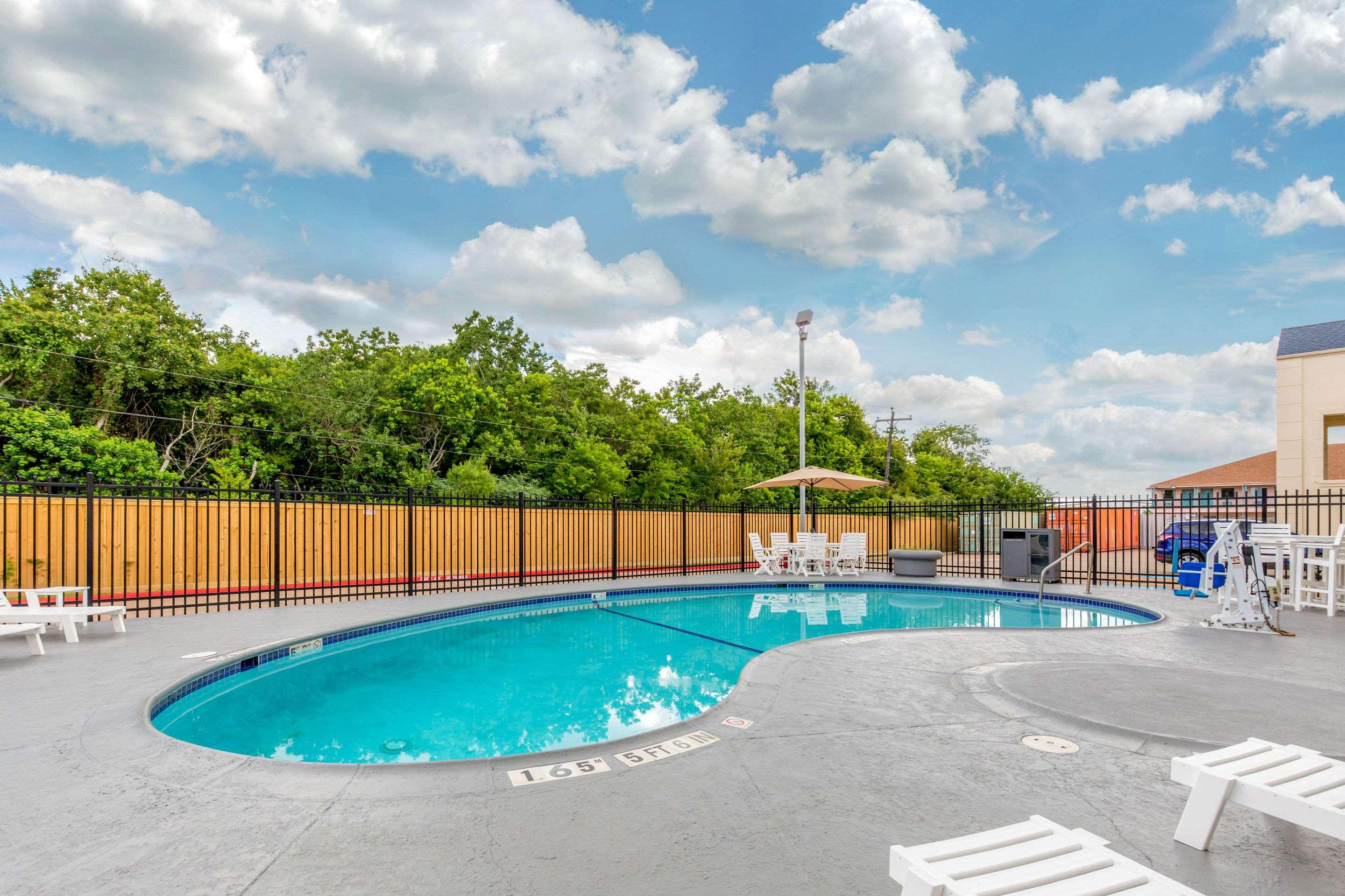 Quality Inn — photo 4