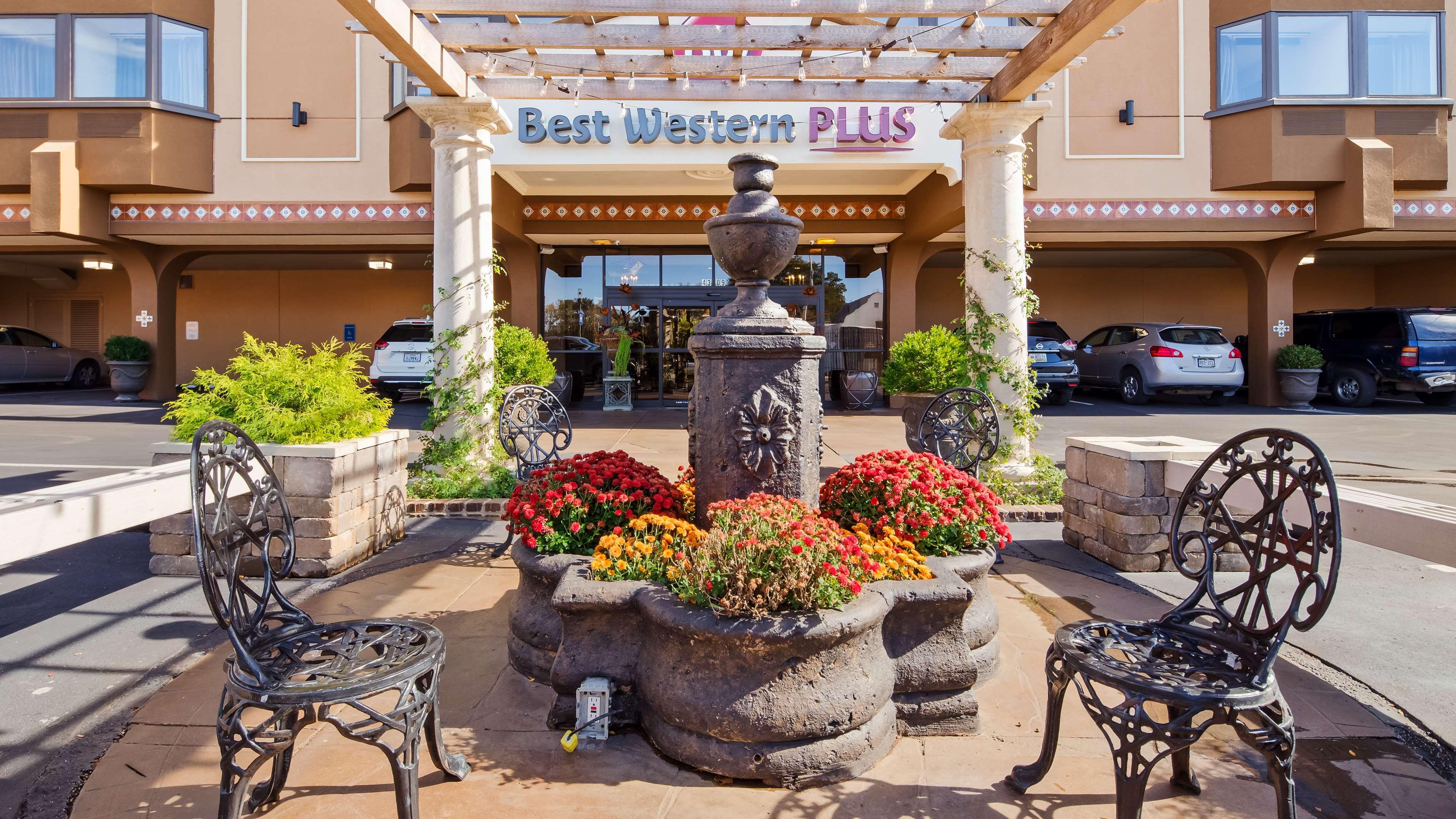 Best Western Plus Seville Plaza Hotel — photo 4