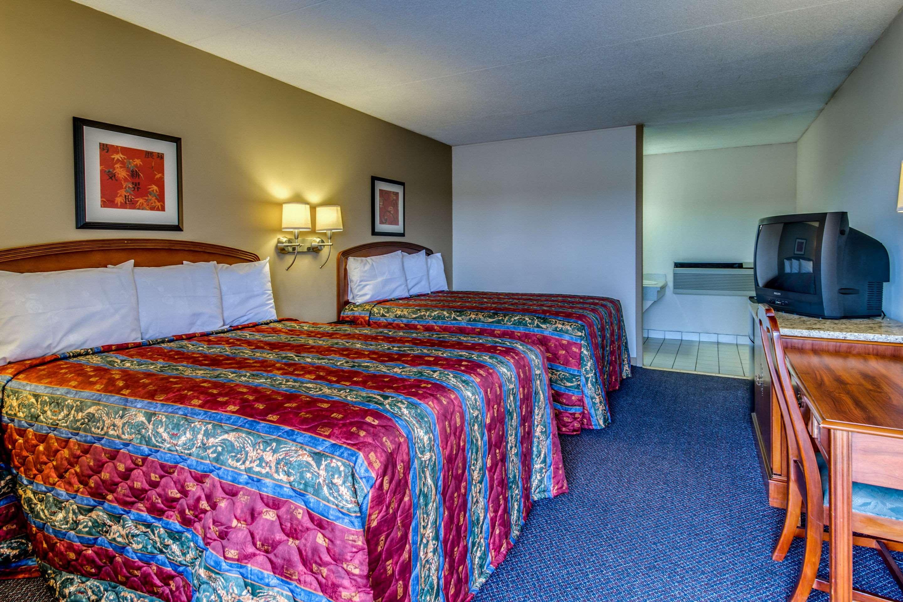 Econo Lodge — photo 4