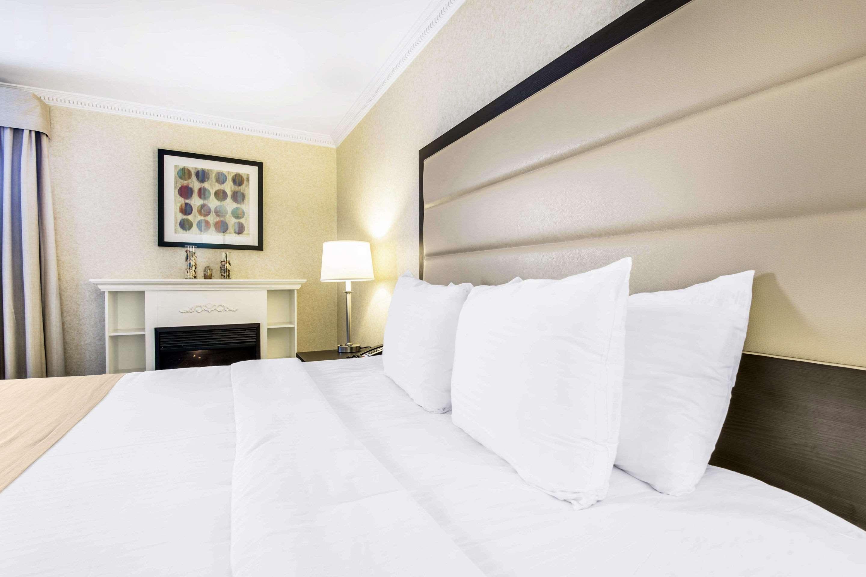 Quality Inn Airport West — photo 4