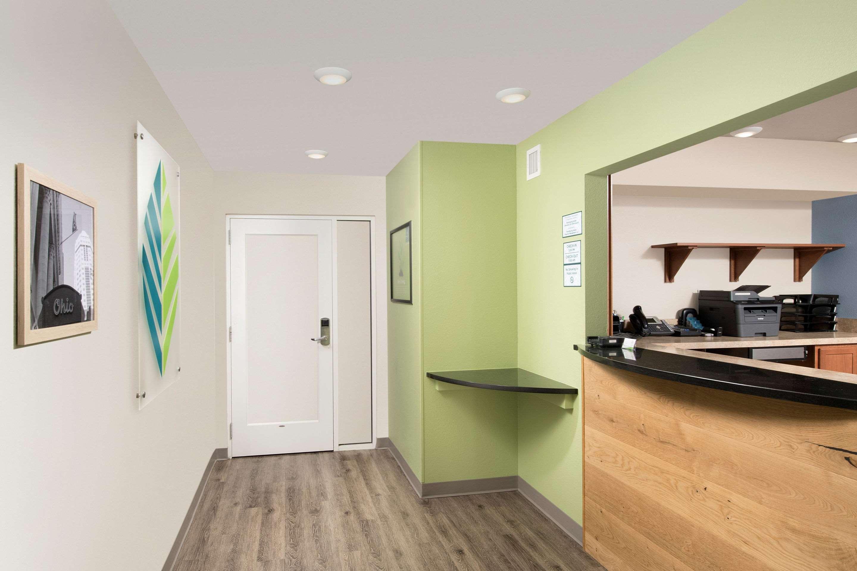WoodSpring Suites Cleveland Airport — photo 3
