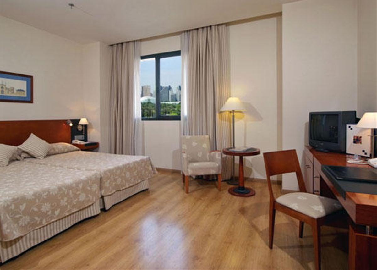 Hotel Valencia Oceanic — photo 4