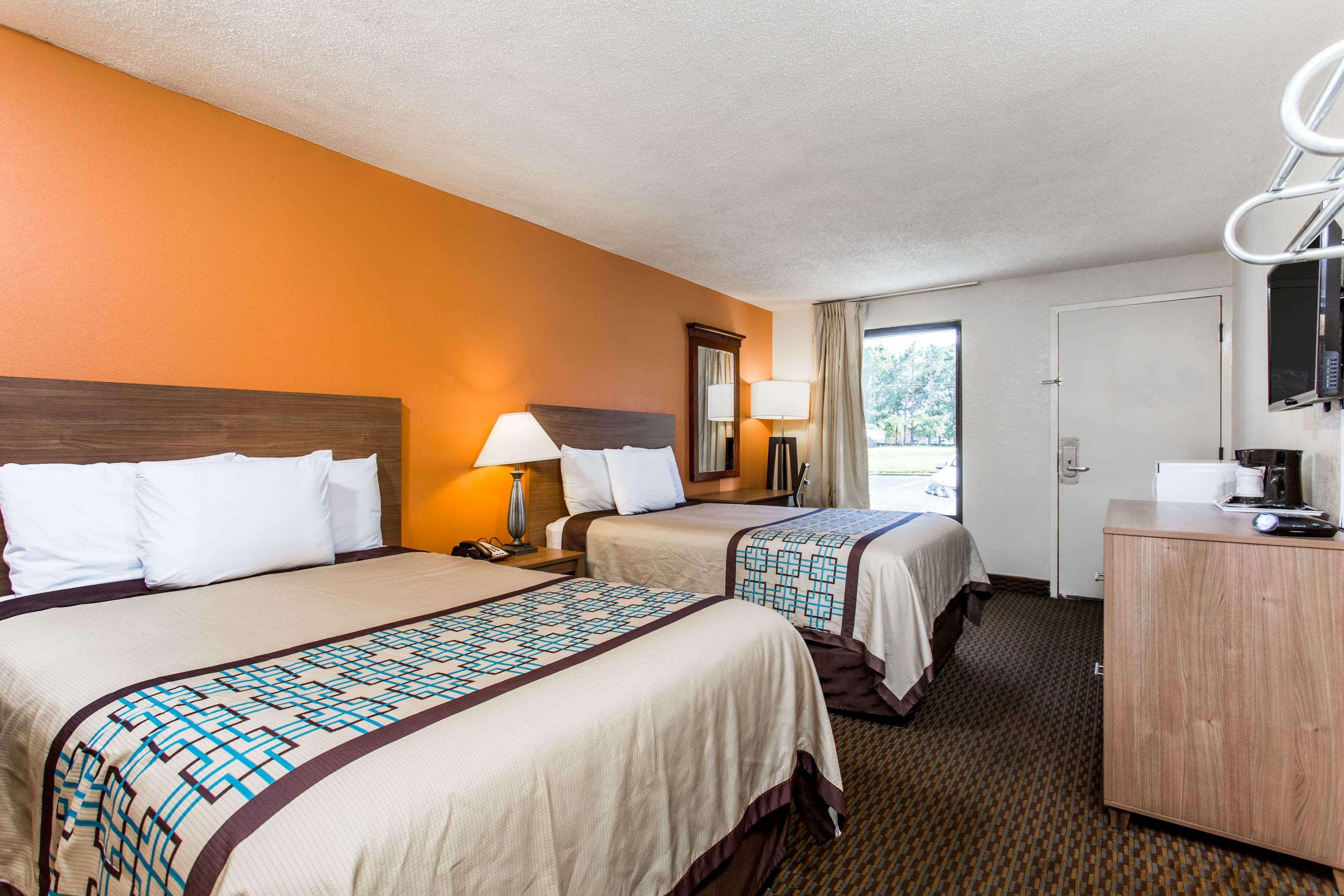 Days Inn Norfolk Airport Hotel — photo 4