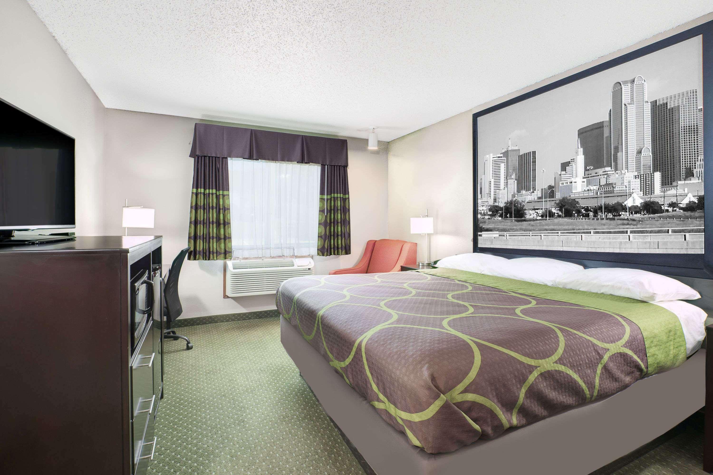Super 8 by Wyndham Bedford DFW Airport West — photo 5