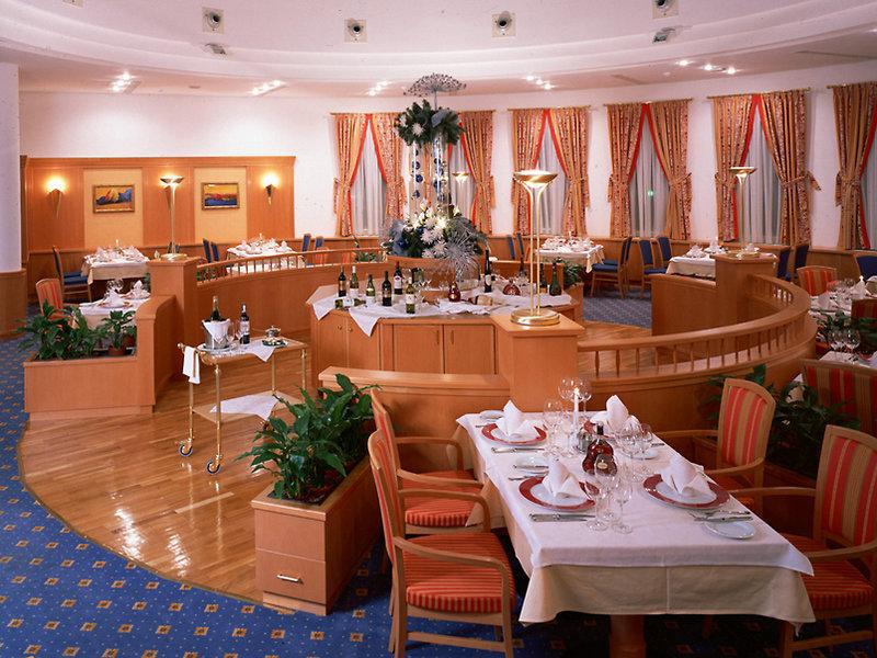 Atrium Palace — photo 3