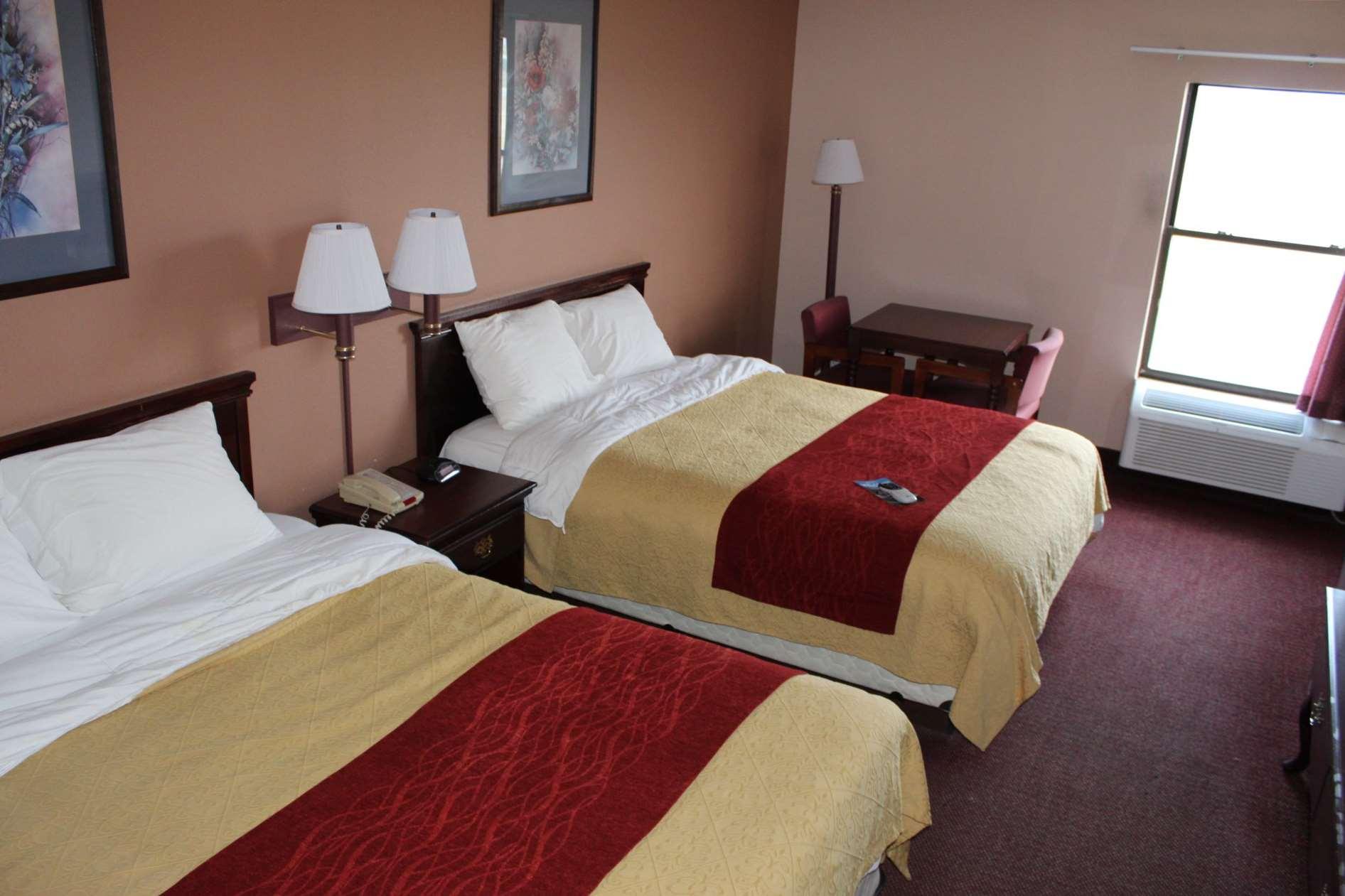Americas Best Value Inn Chenoa — photo 4
