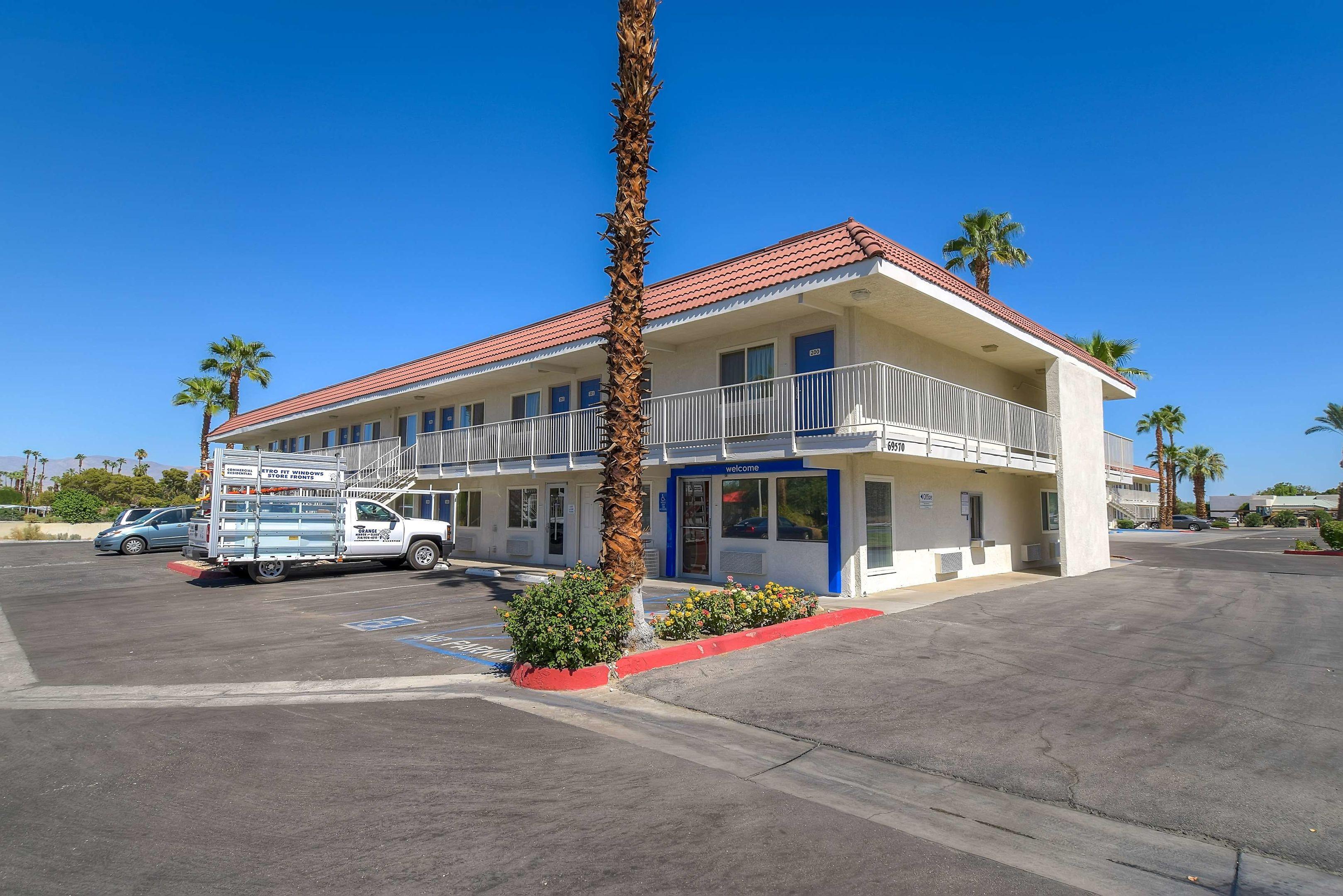 Motel 6 Palm Springs - Rancho Mirage — photo 4