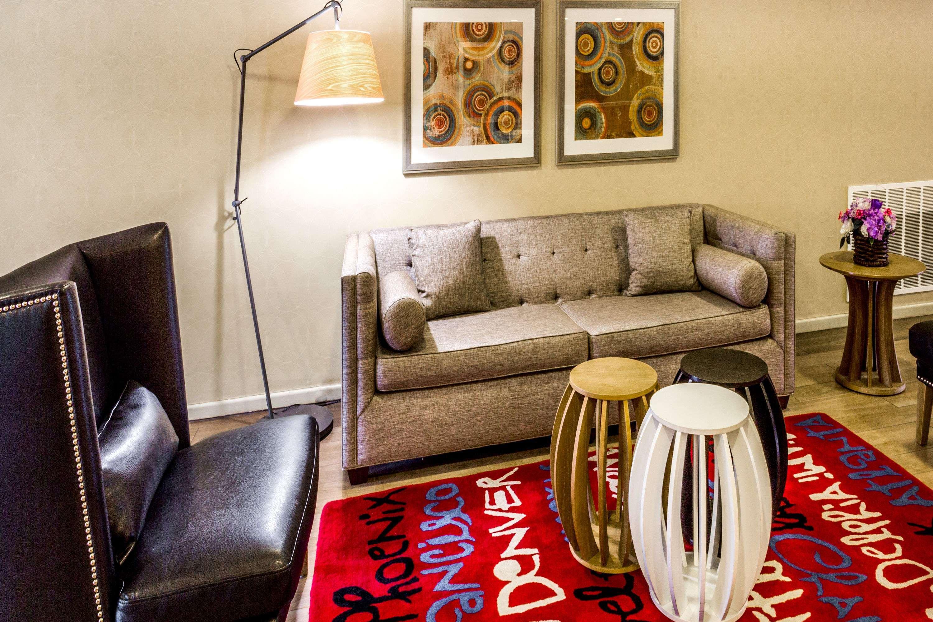 Ramada by Wyndham Salt Lake City North Temple — photo 4
