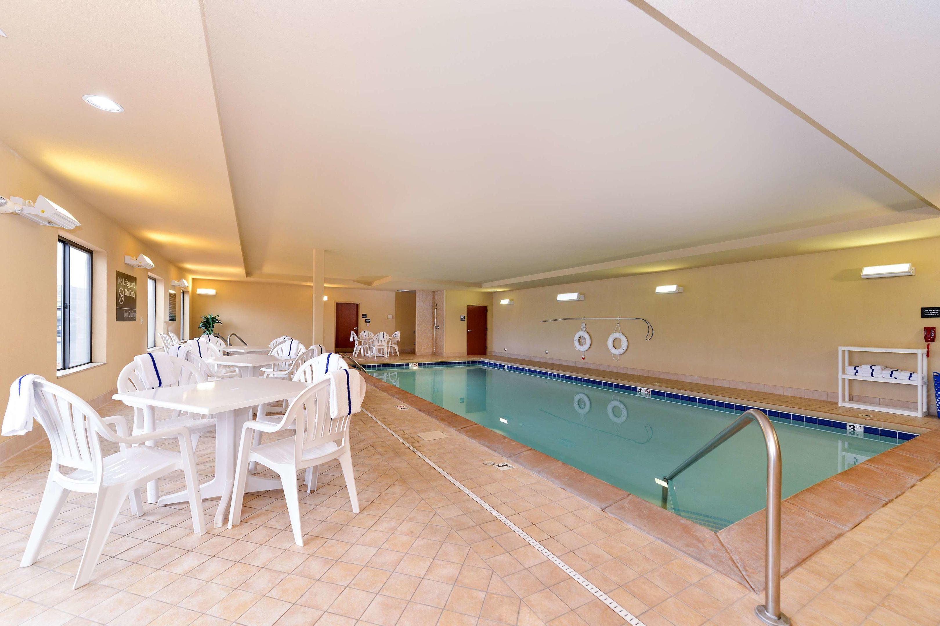 Hampton Inn Evanston — photo 3