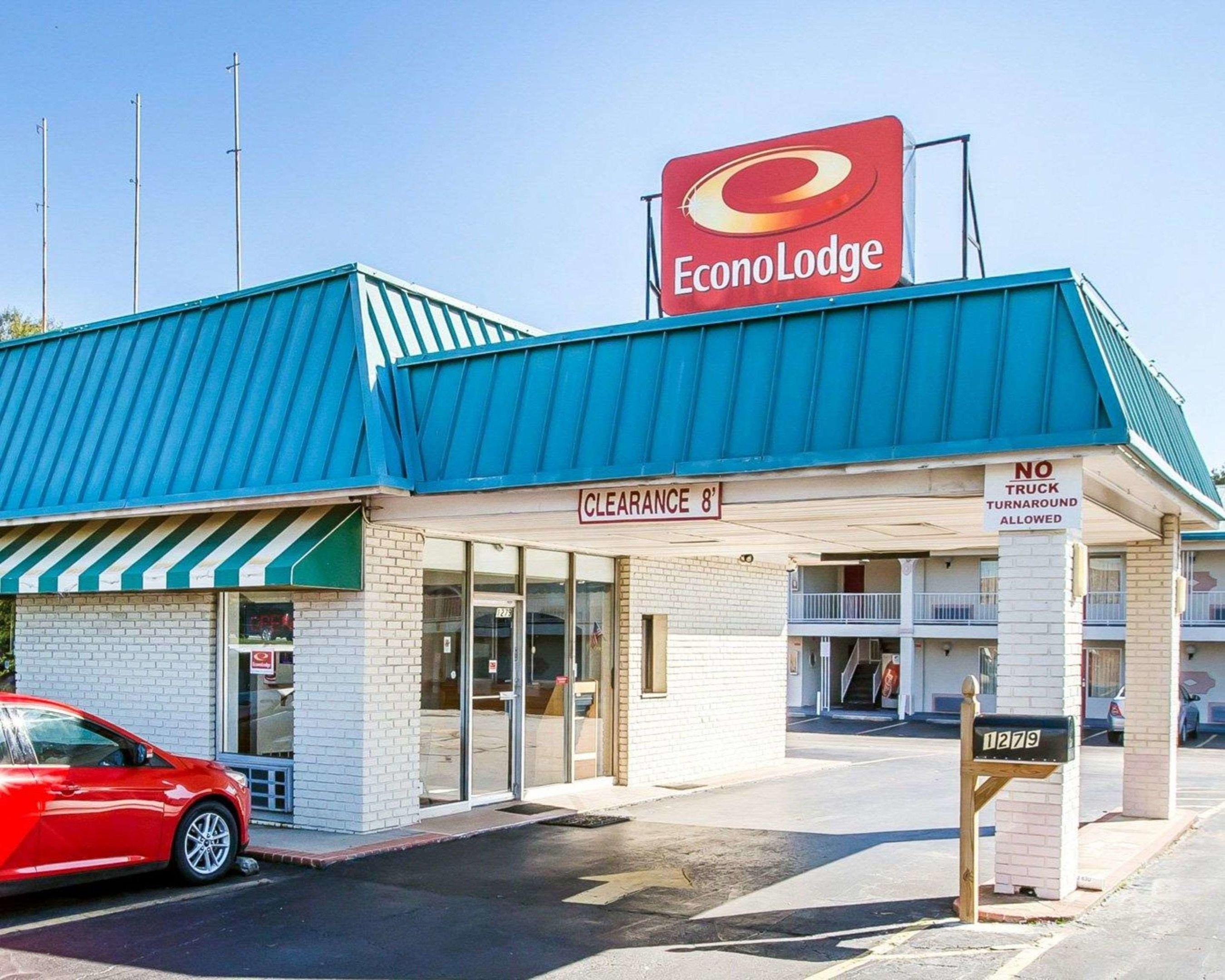 Econo Lodge McDonough — photo 5