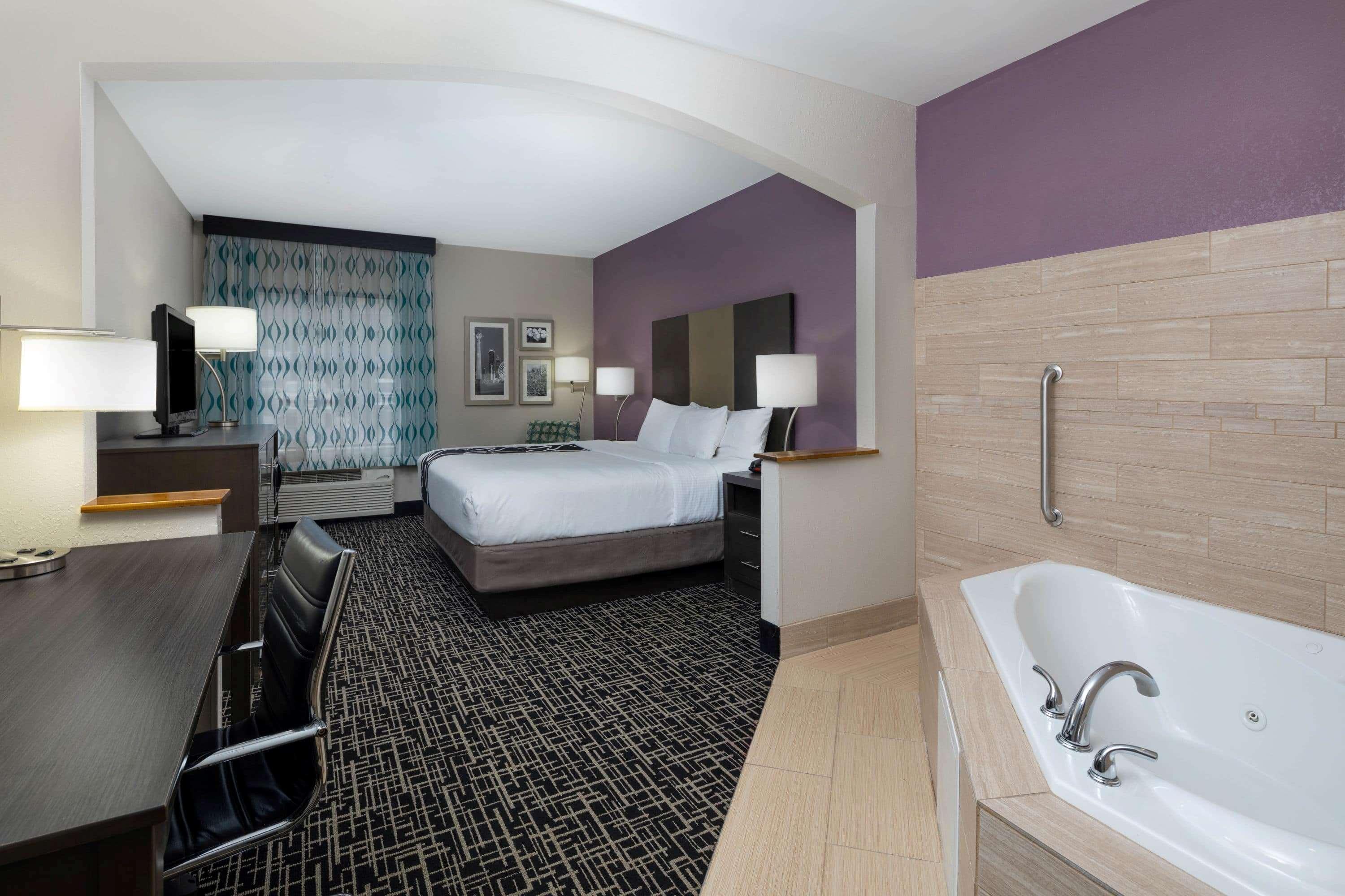 La Quinta Inn & Suites Snellville - Stone Mountain — photo 5