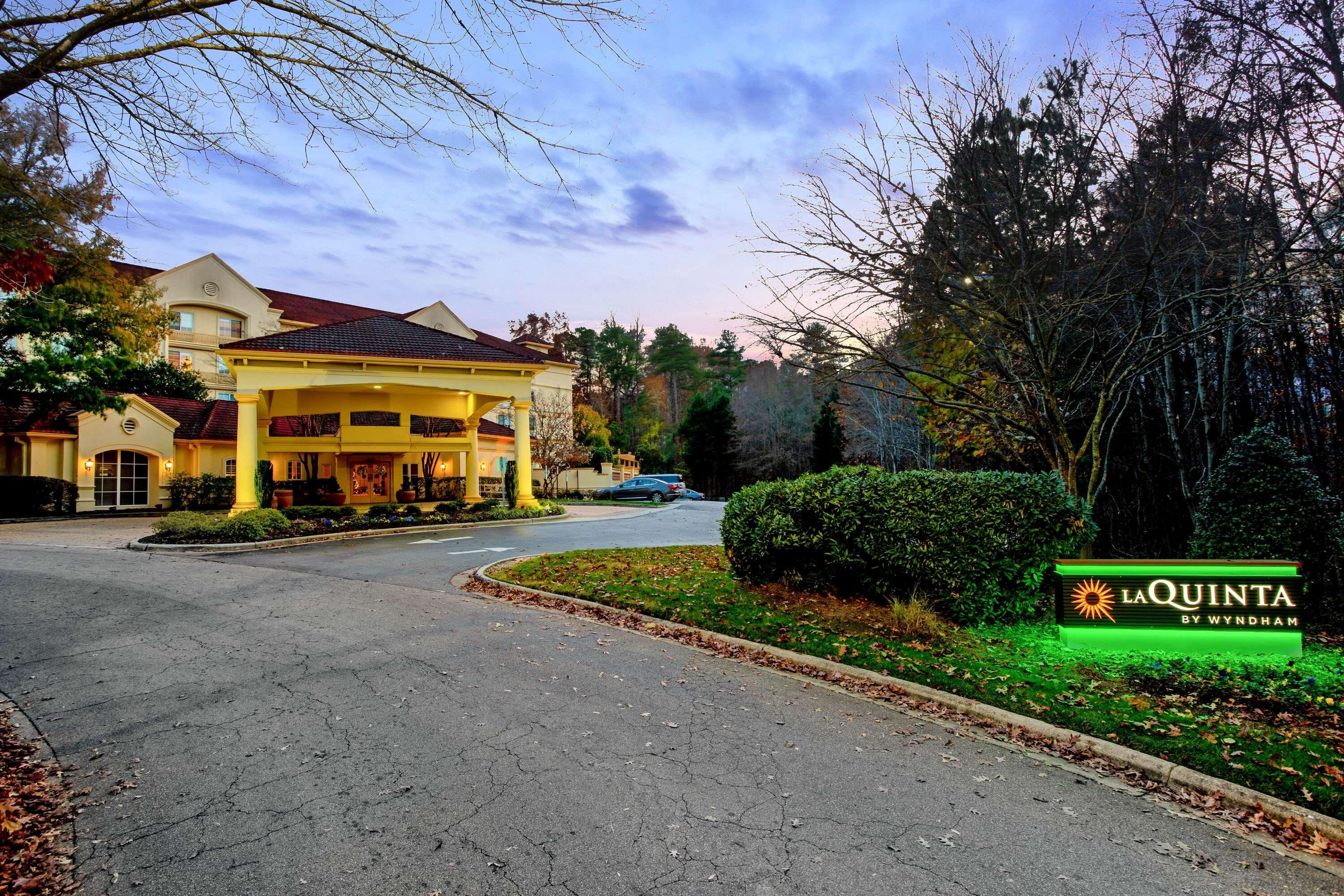 La Quinta Inn & Suites Raleigh Crabtree — photo 4
