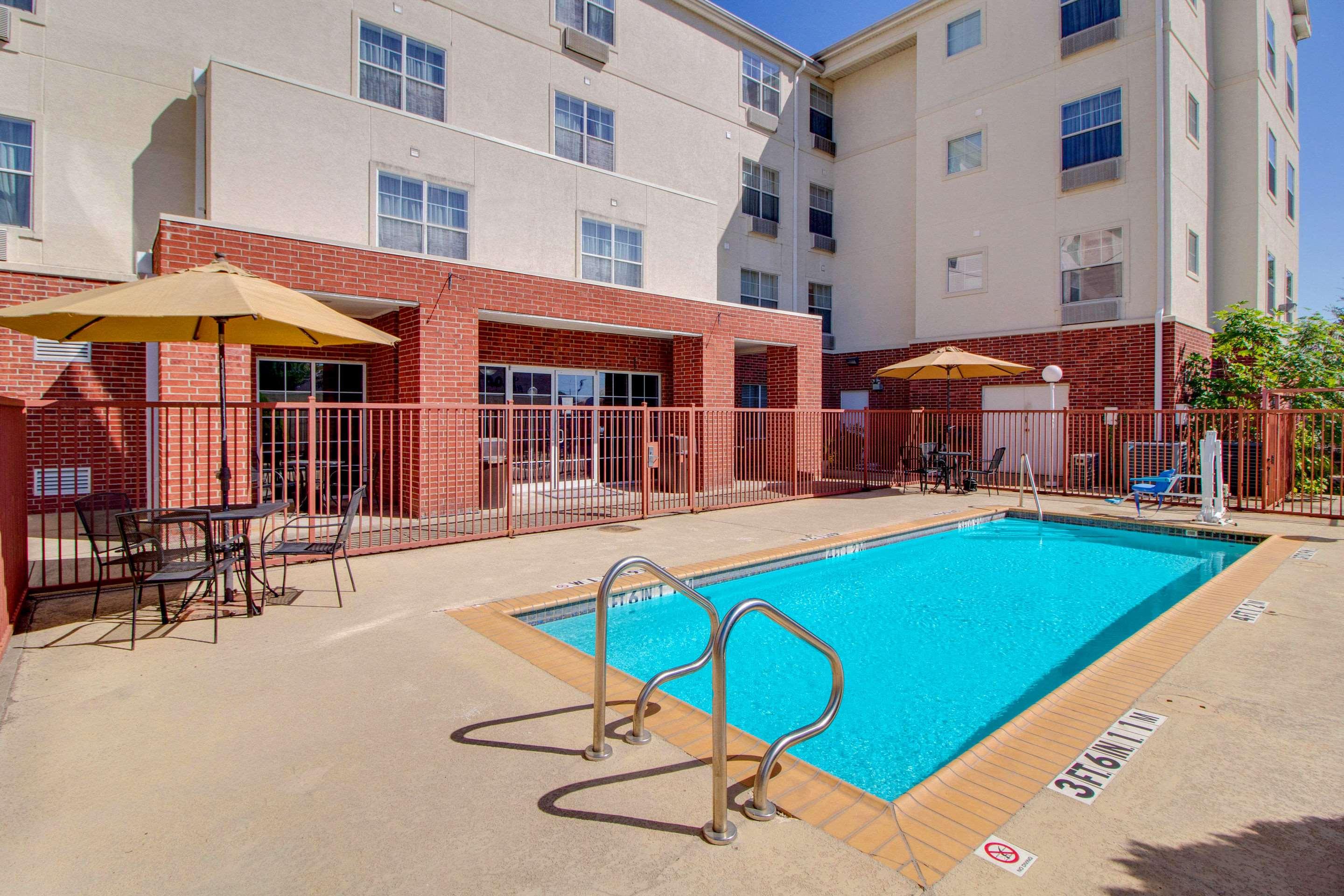 MainStay Suites Texas Medical Center/Reliant Park — photo 4
