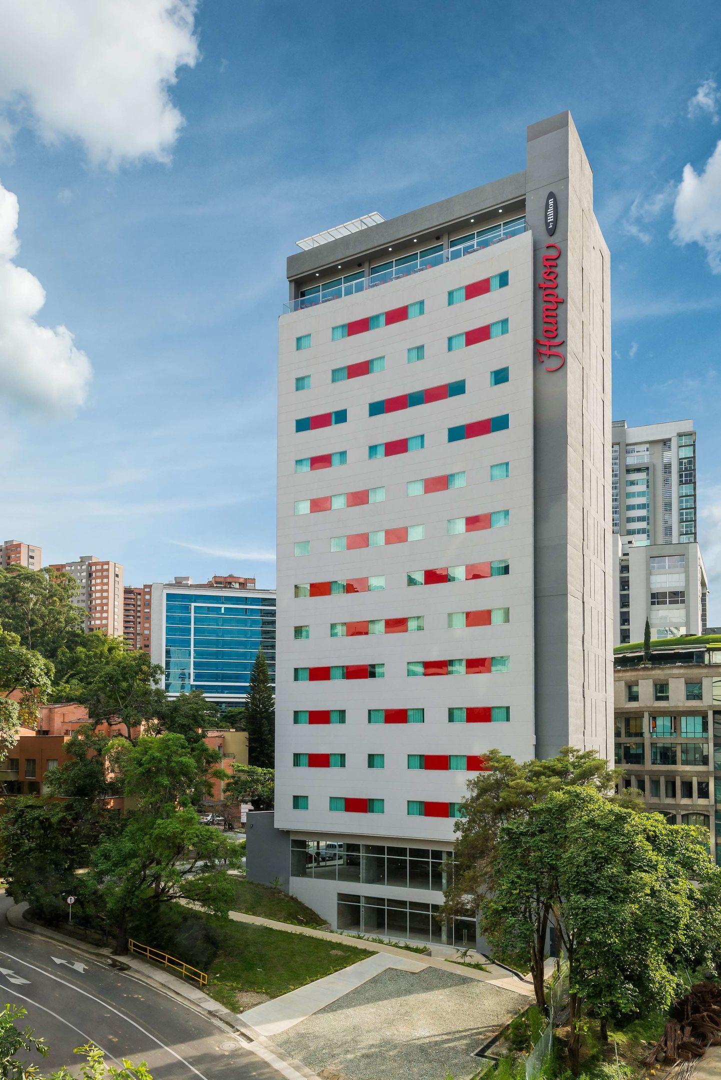 Hampton by Hilton Medellin — photo 4
