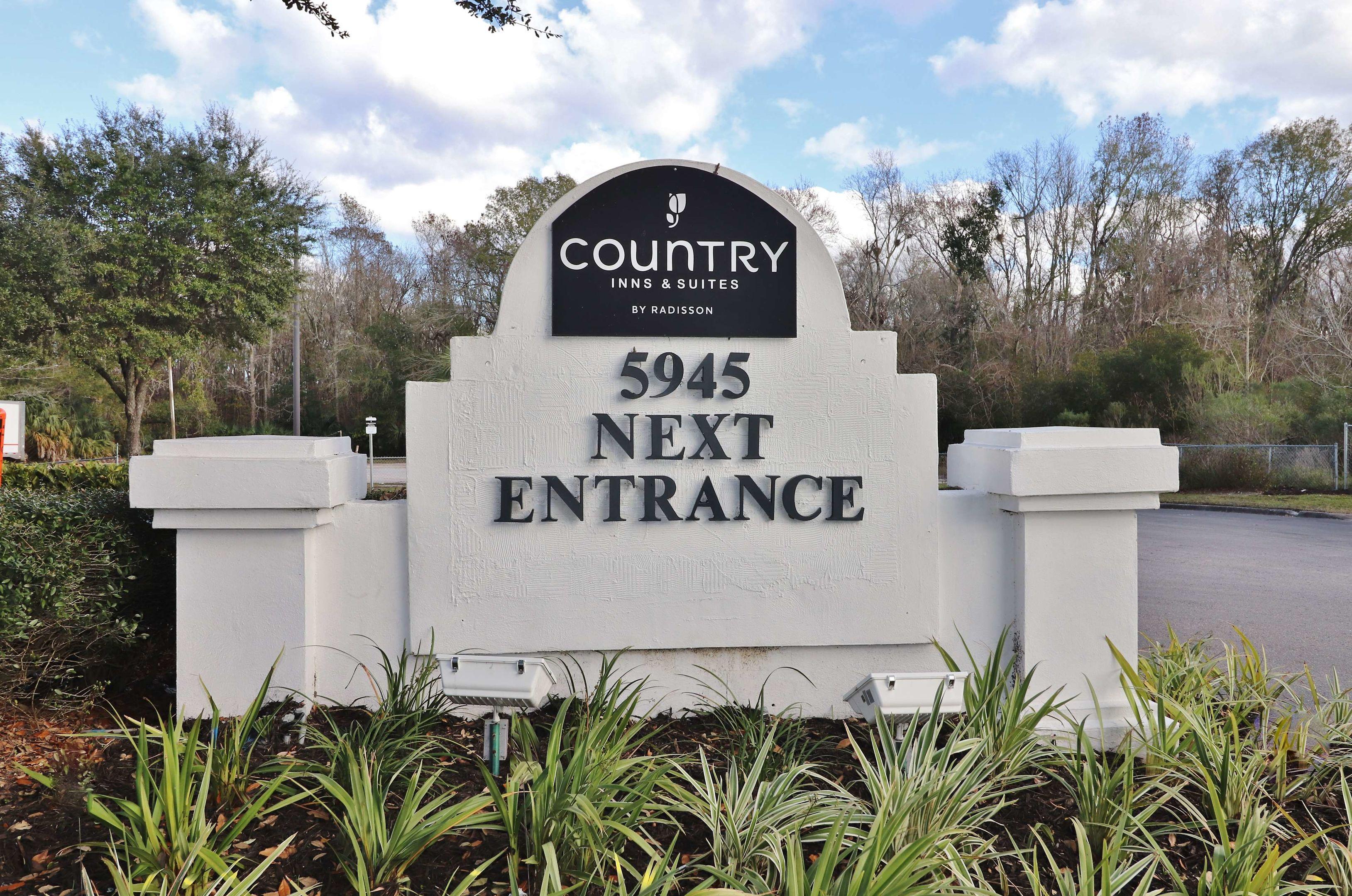 Country Inn & Suites by Radisson, Jacksonville, FL — photo 5