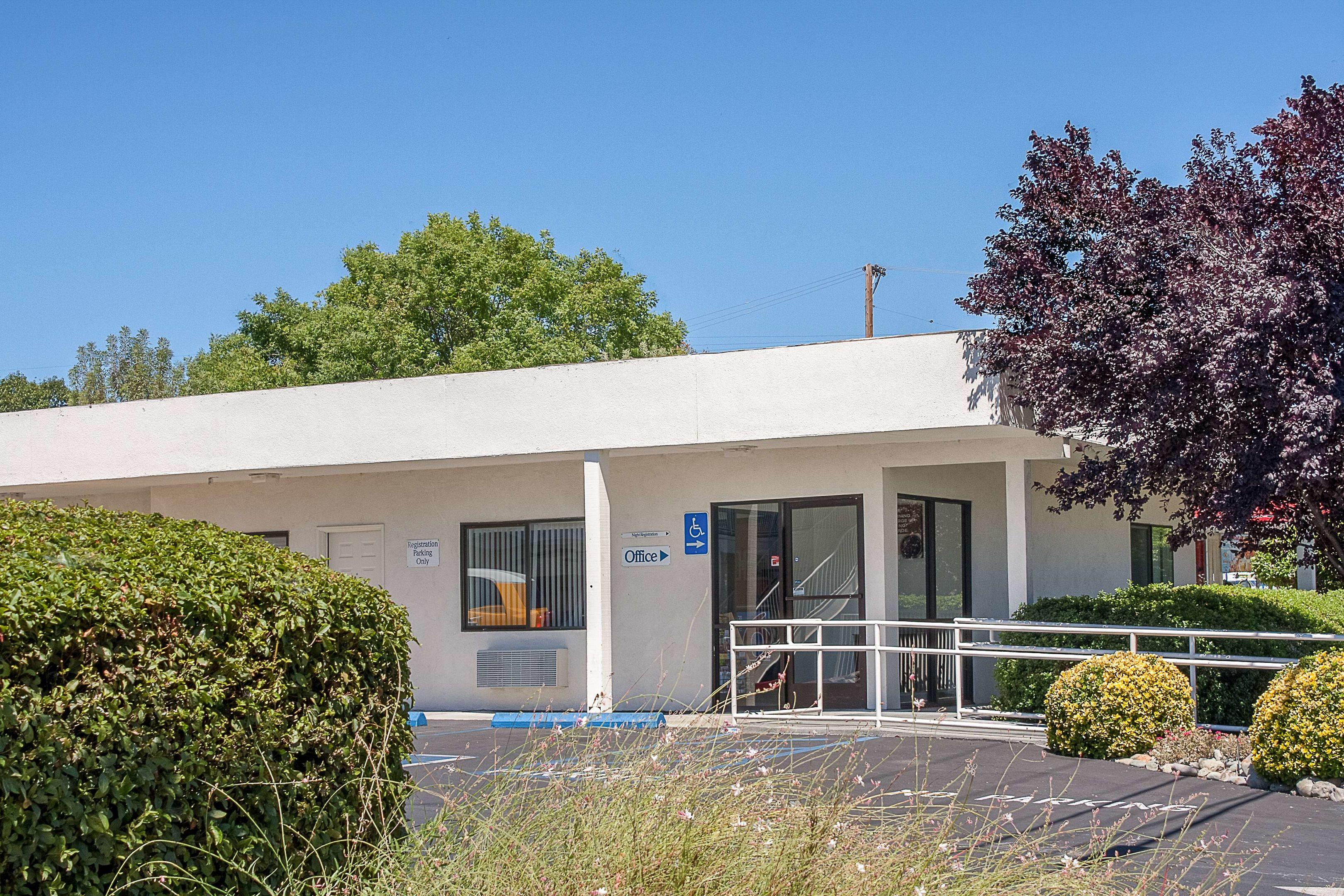 Motel 6 Ukiah — photo 3