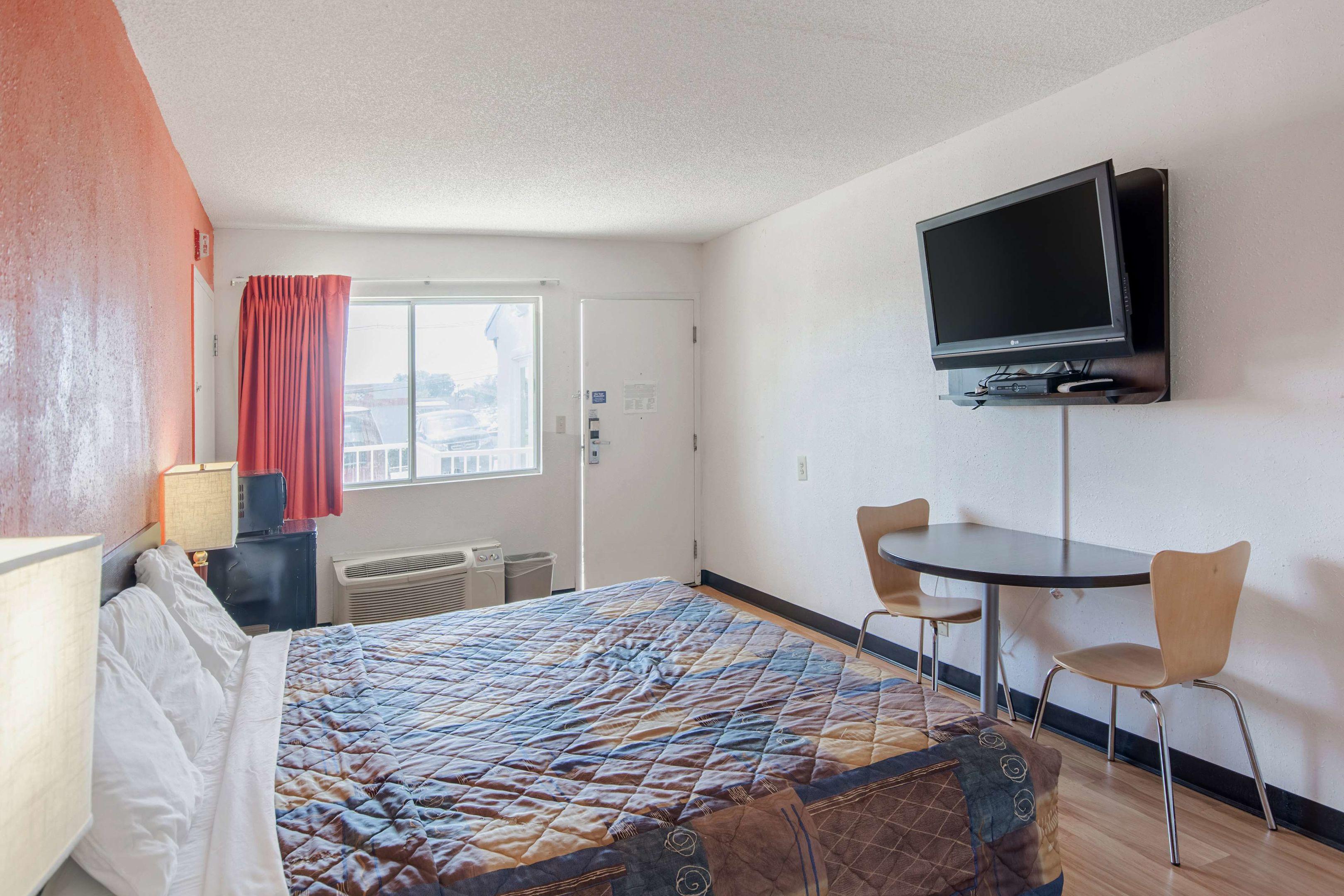 Motel 6 Philadelphia — photo 4