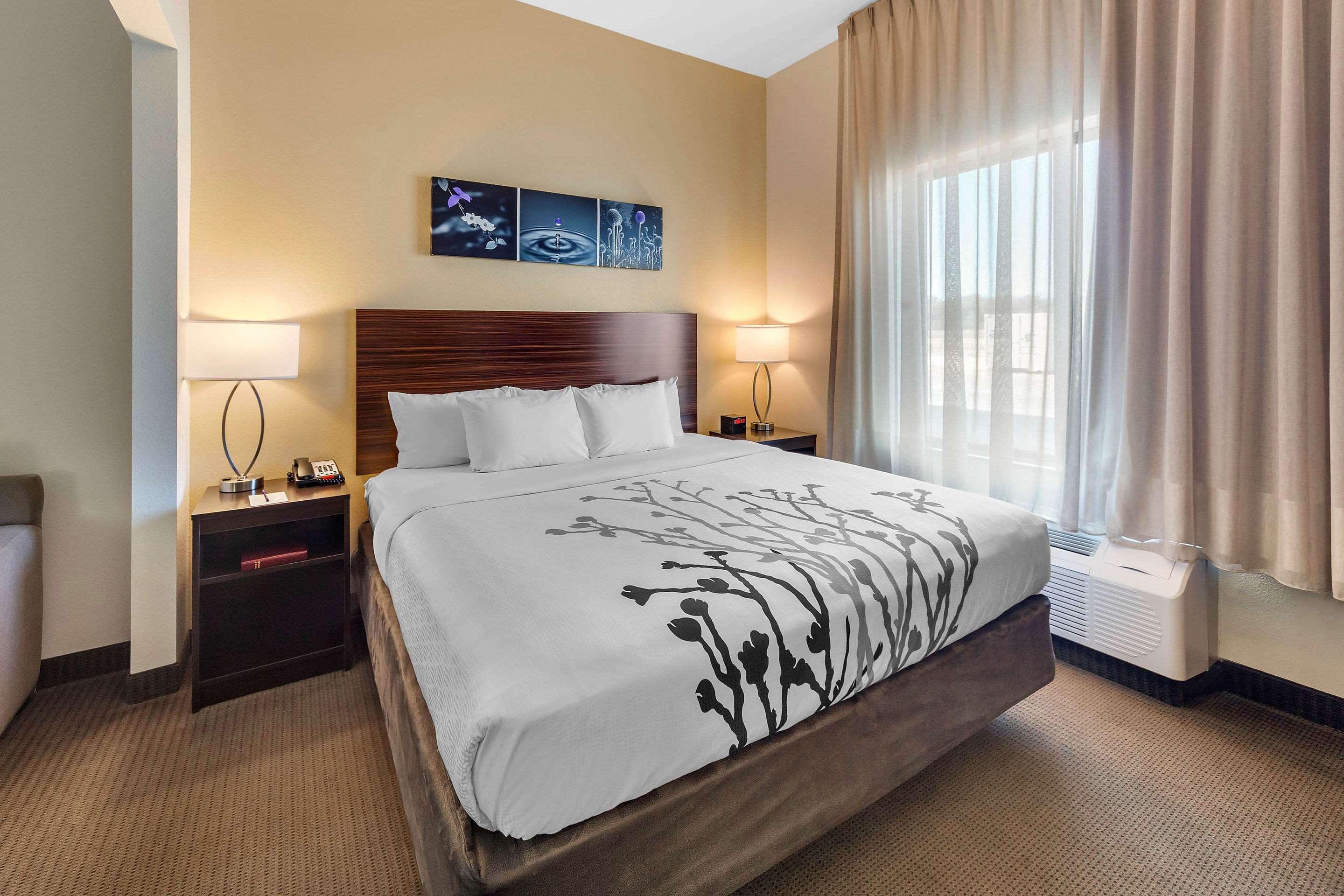 Sleep Inn & Suites — photo 4
