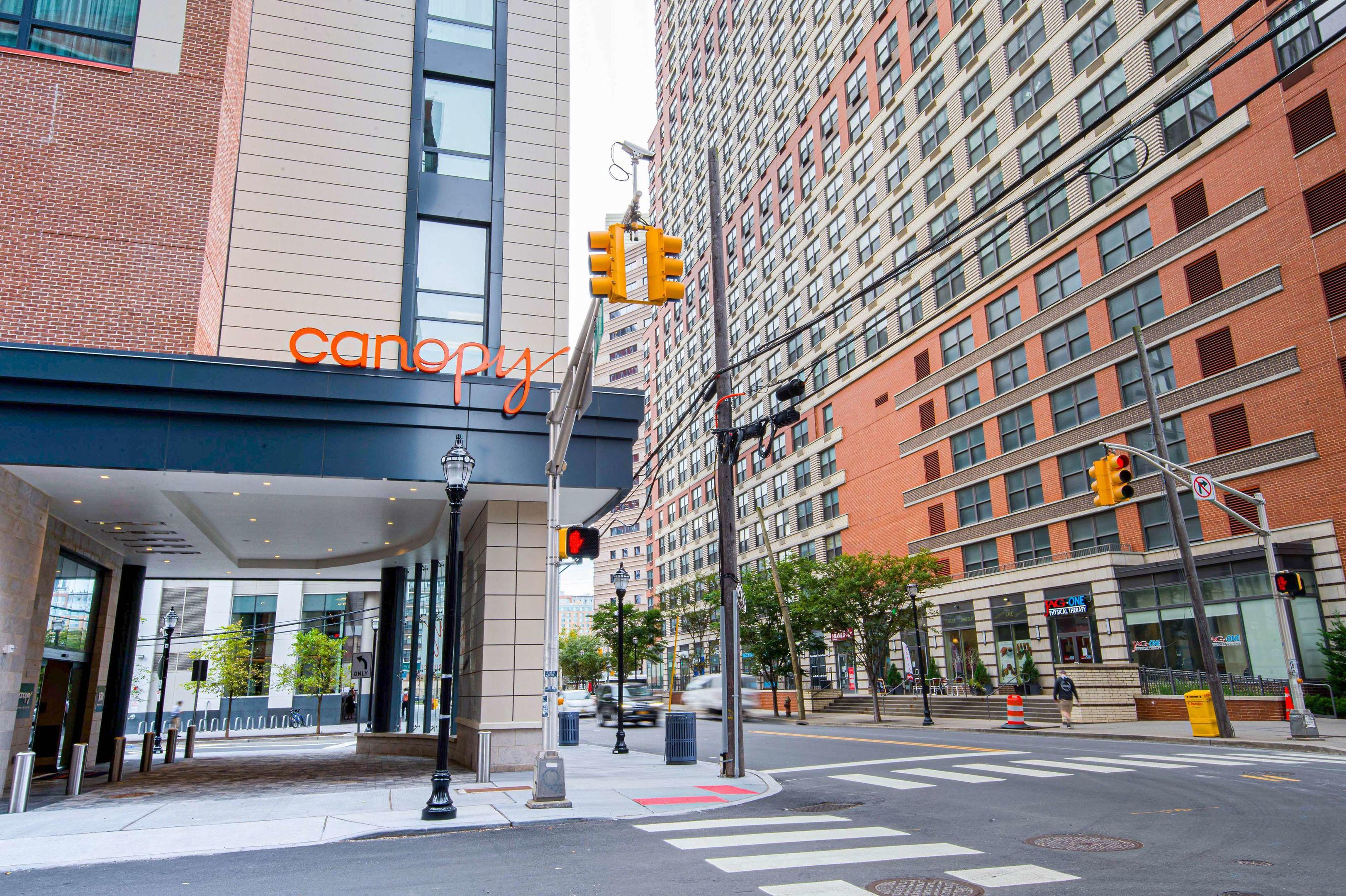 Canopy by Hilton Jersey City Arts District — photo 4