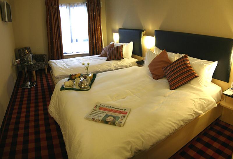 Academy Plaza Hotel — photo 5