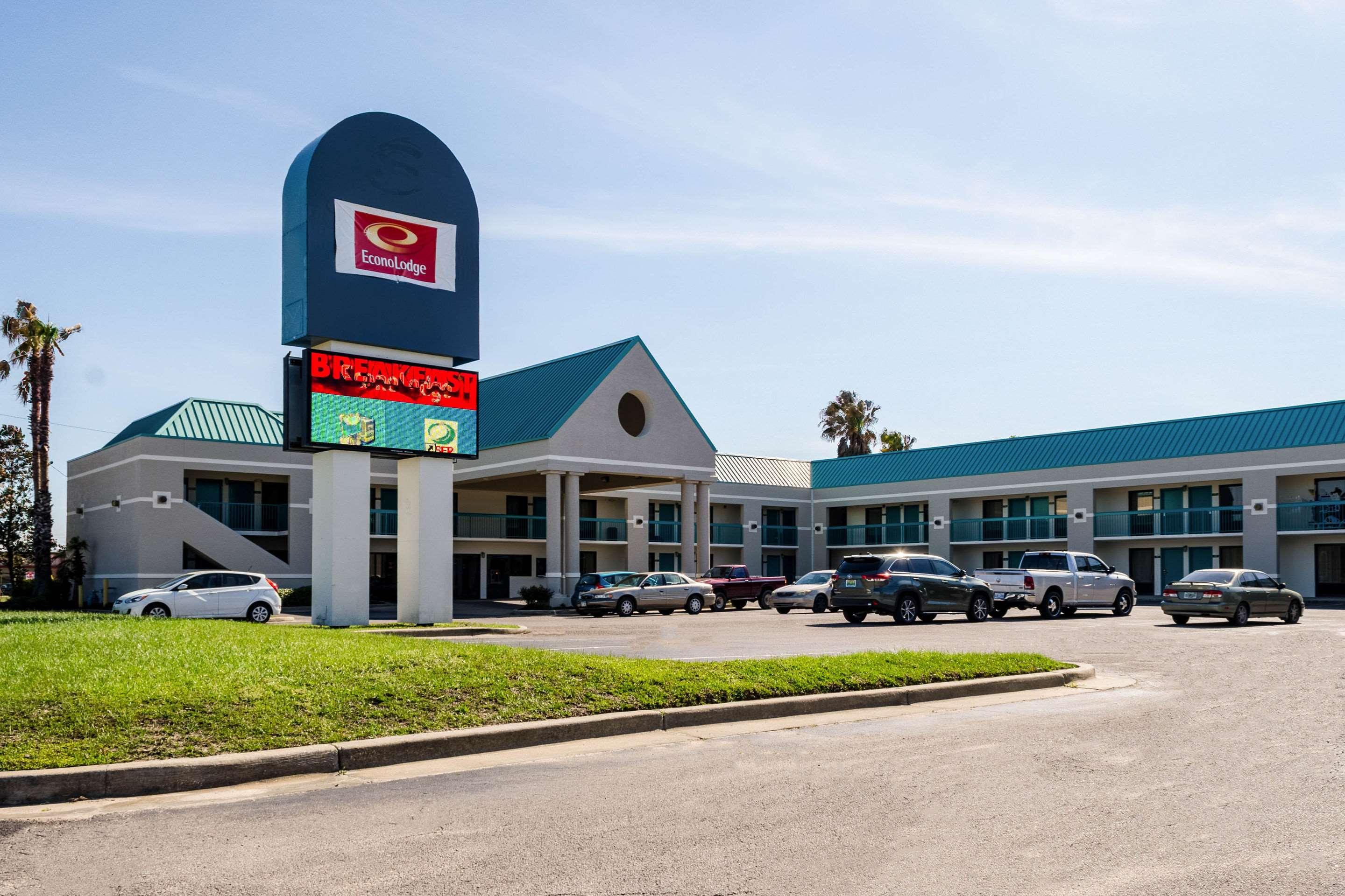 Econo Lodge Moss Point - Pascagoula — photo 4