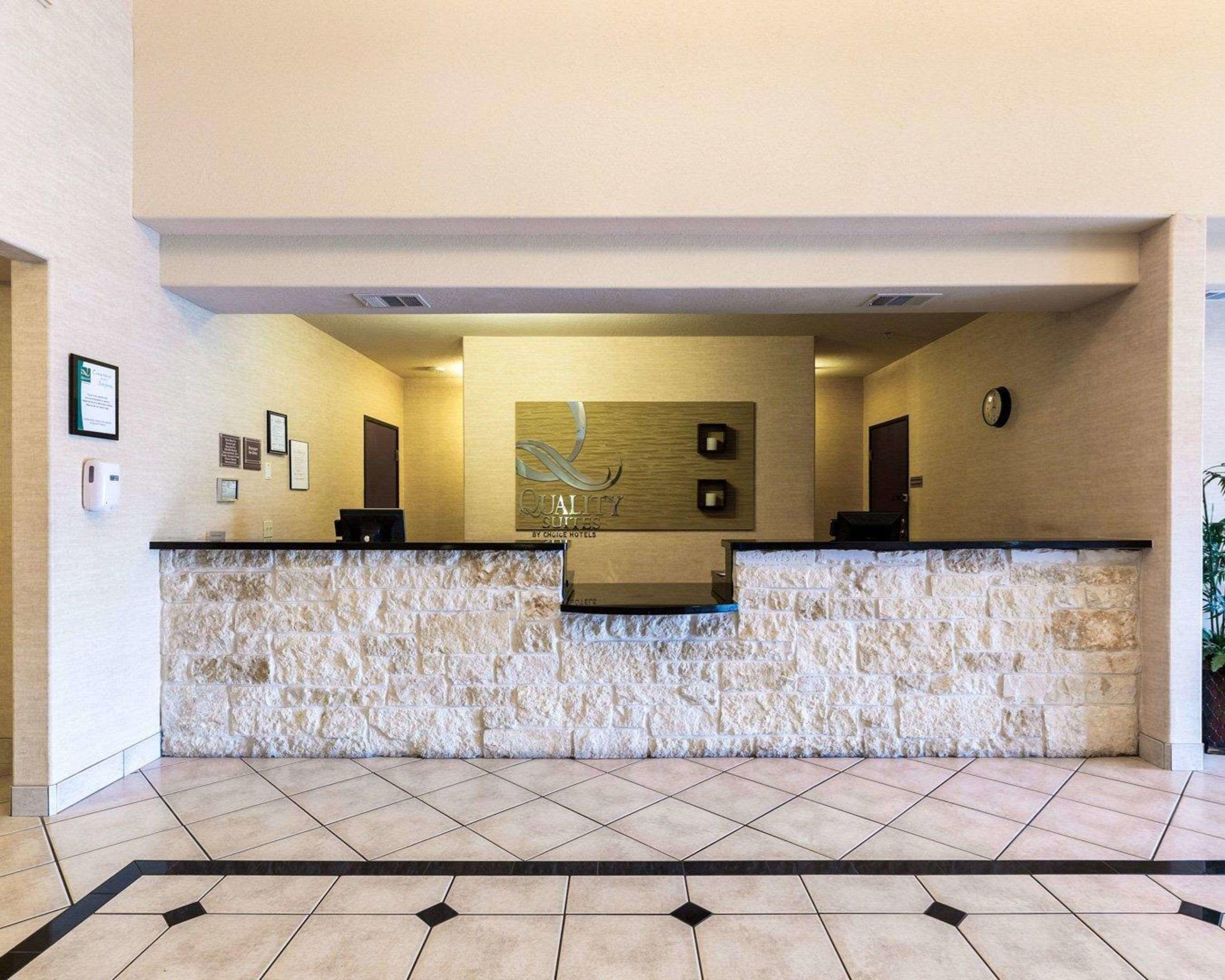 Quality Suites — photo 5